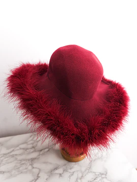 Sombrero burdeo vintage feathers