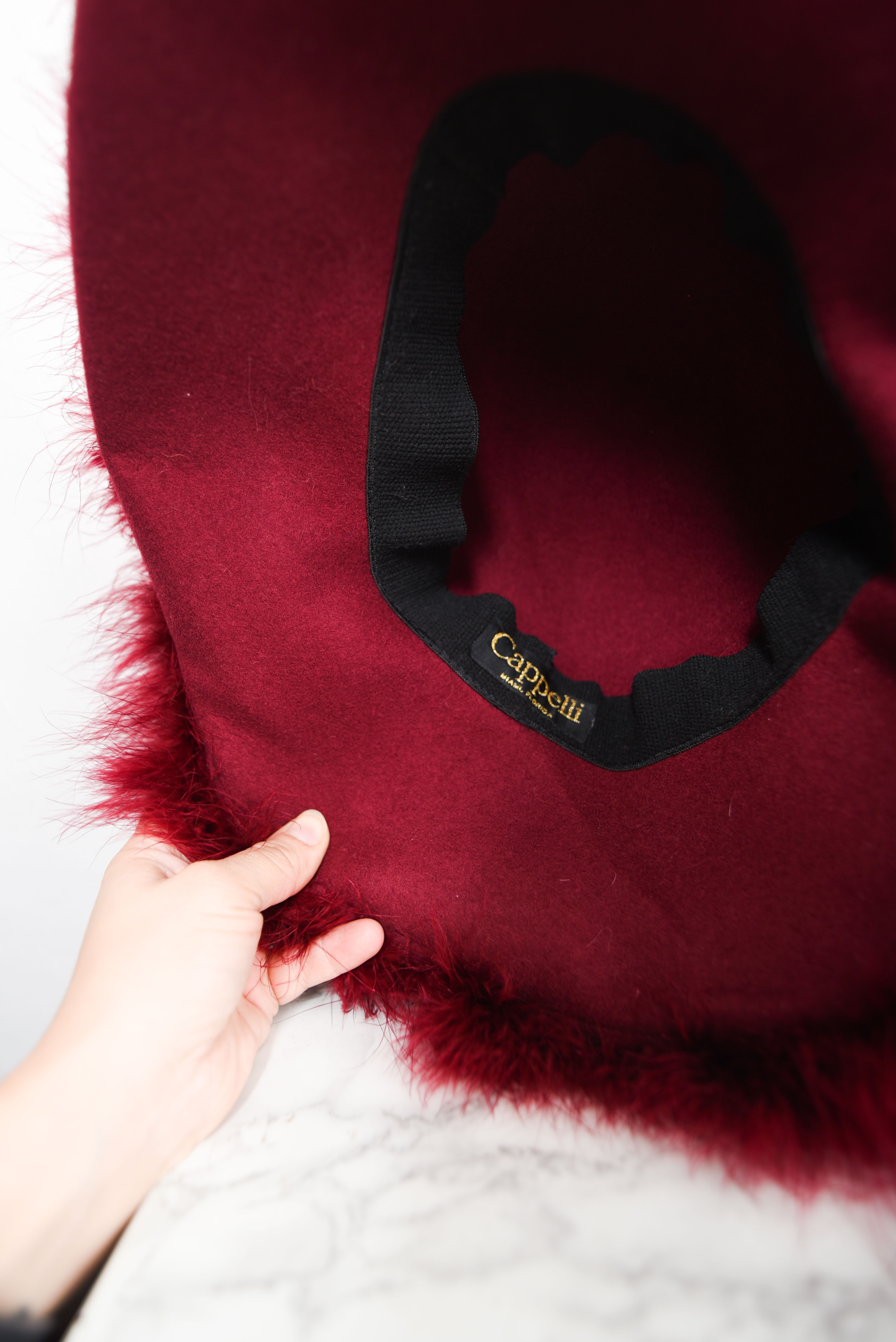 Sombrero burdeo vintage feathers