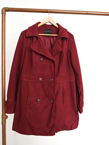 Abrigo burdeo plus size
