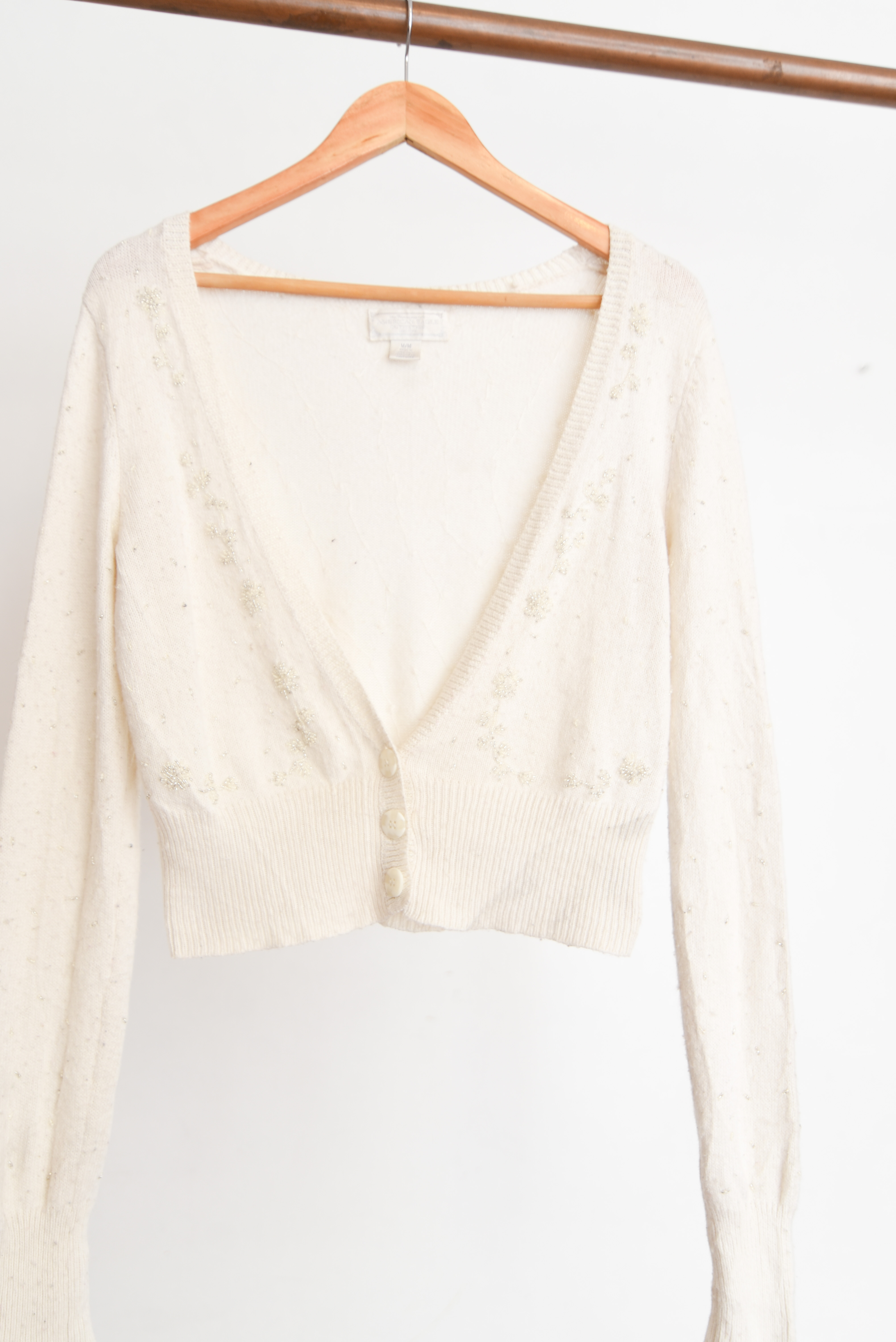 Cardigan marfil bordado