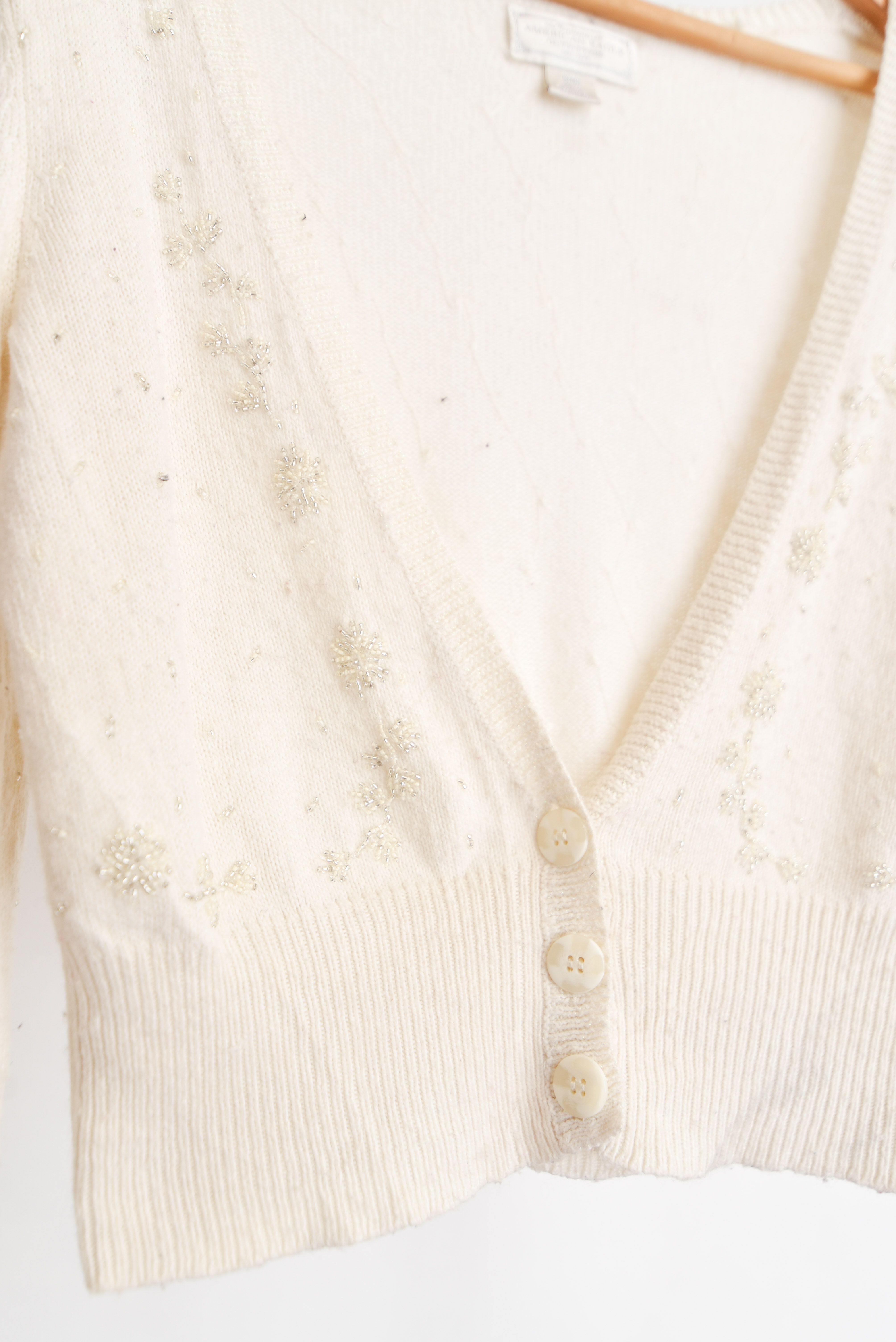 Cardigan marfil bordado