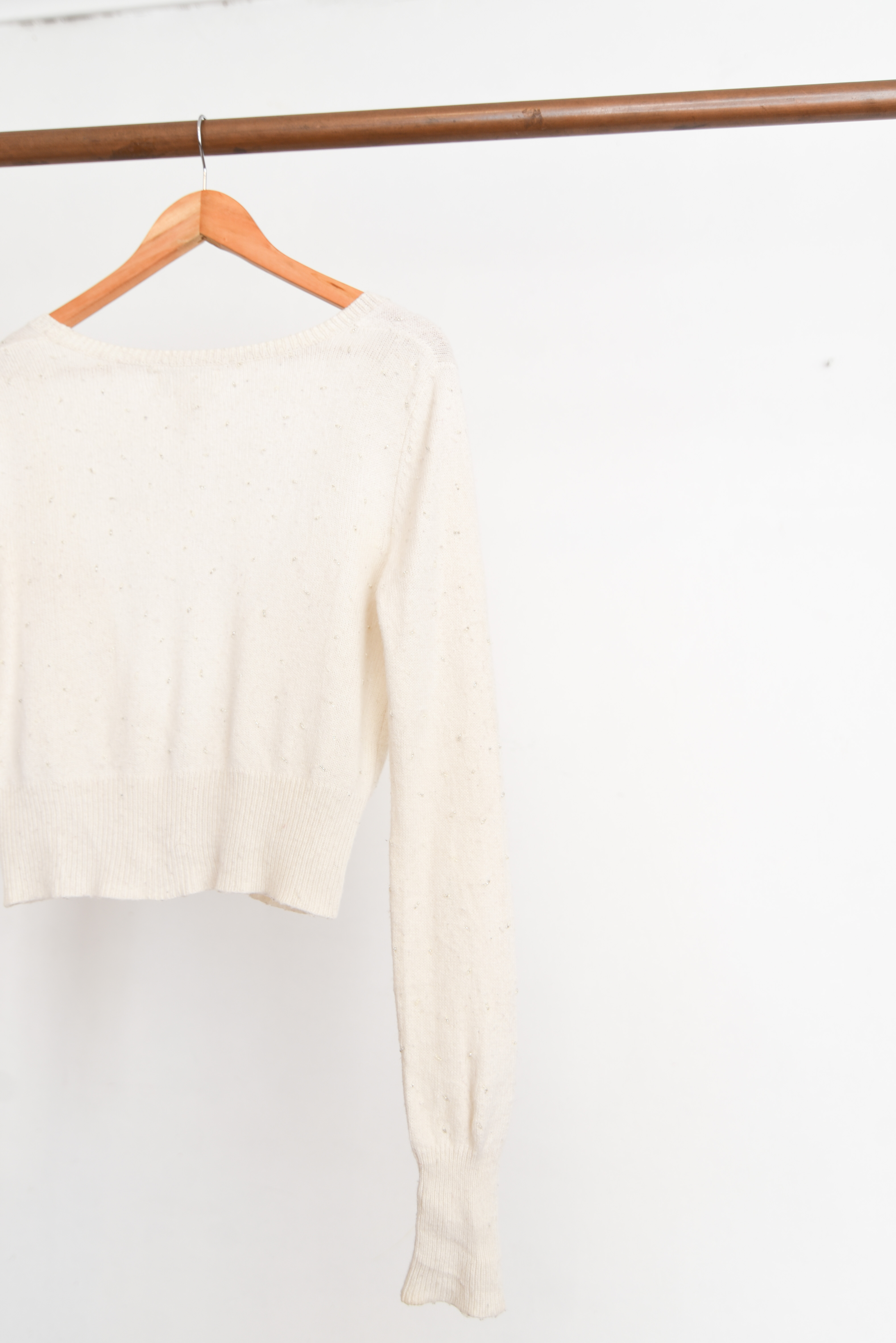 Cardigan marfil bordado