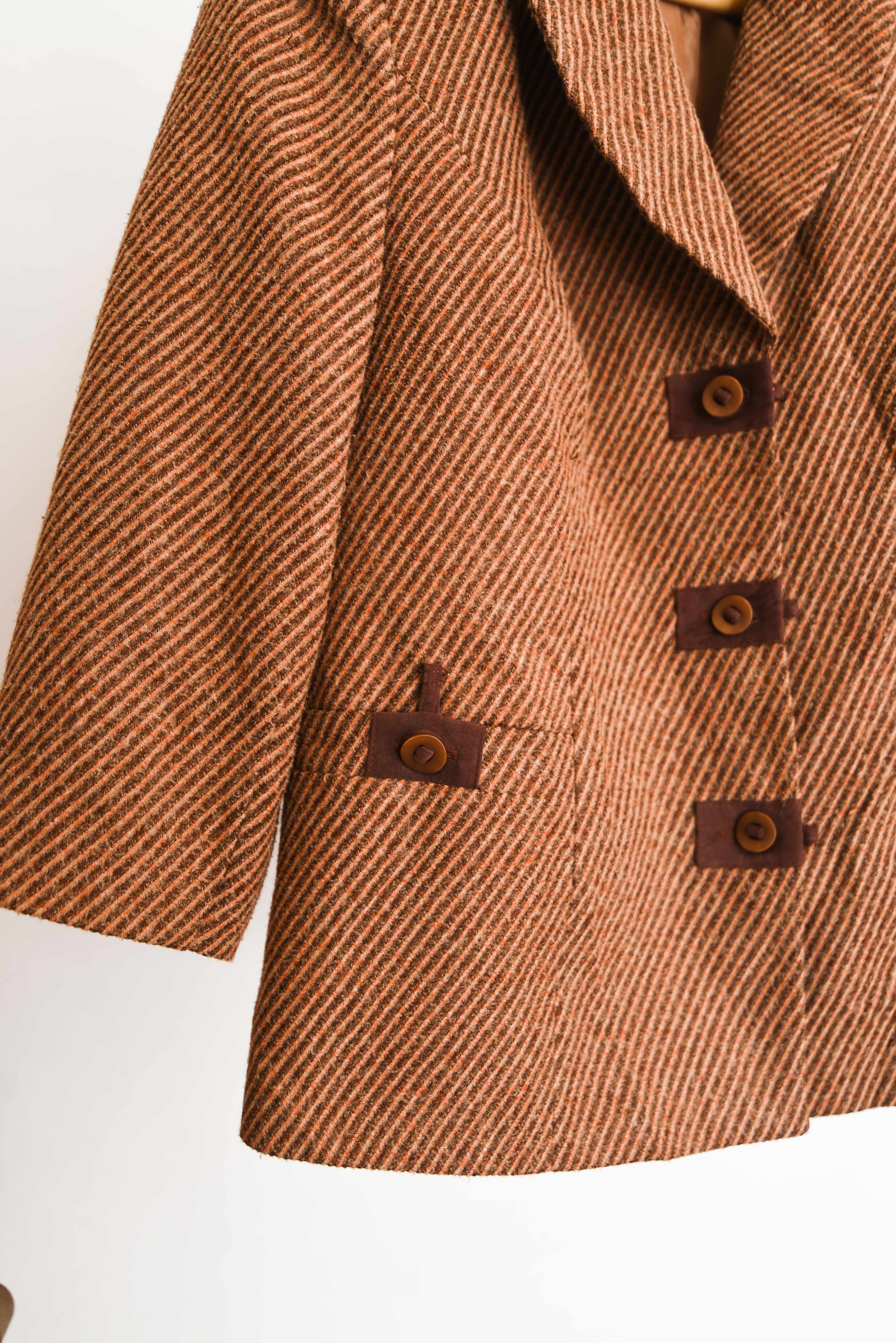 Blazer camel granate rayas