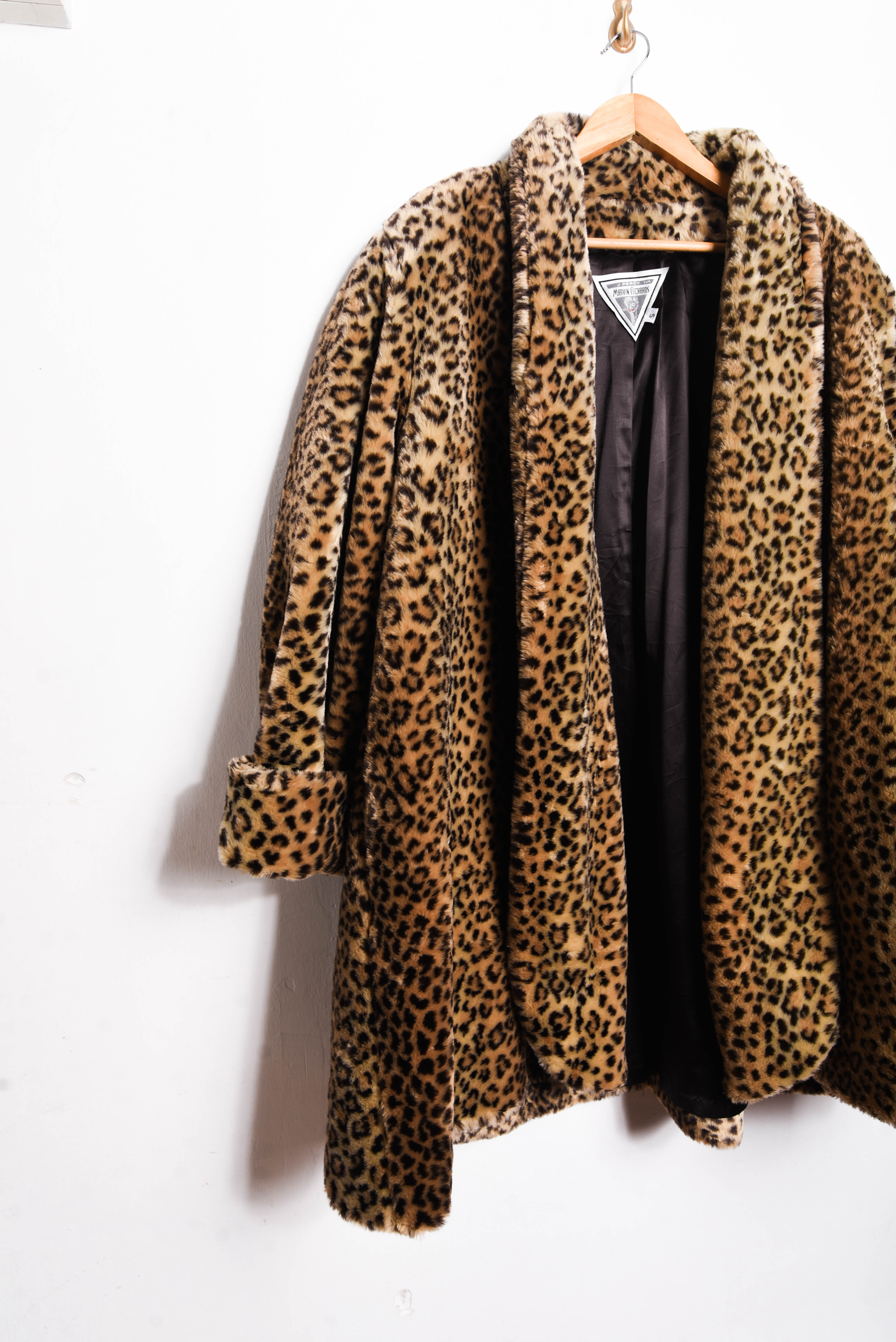 Abrigo faux fur animal print 80s by Vintage Cat