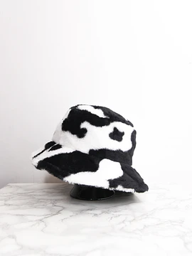 Bucket hat cow print furry