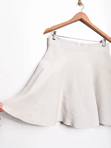 Fada plato Babaton x Aritzia