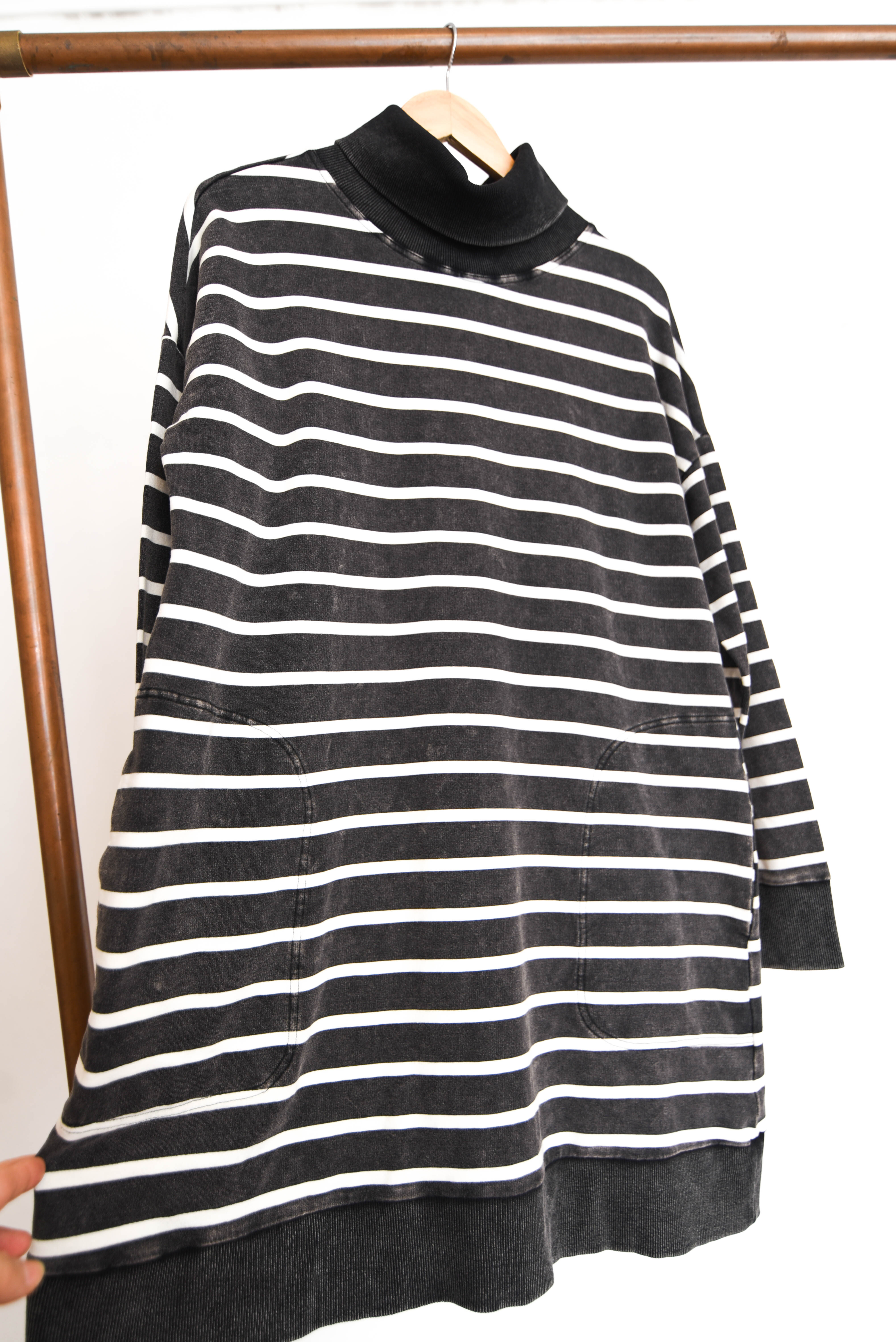 Vestido-polerón grafito rayado