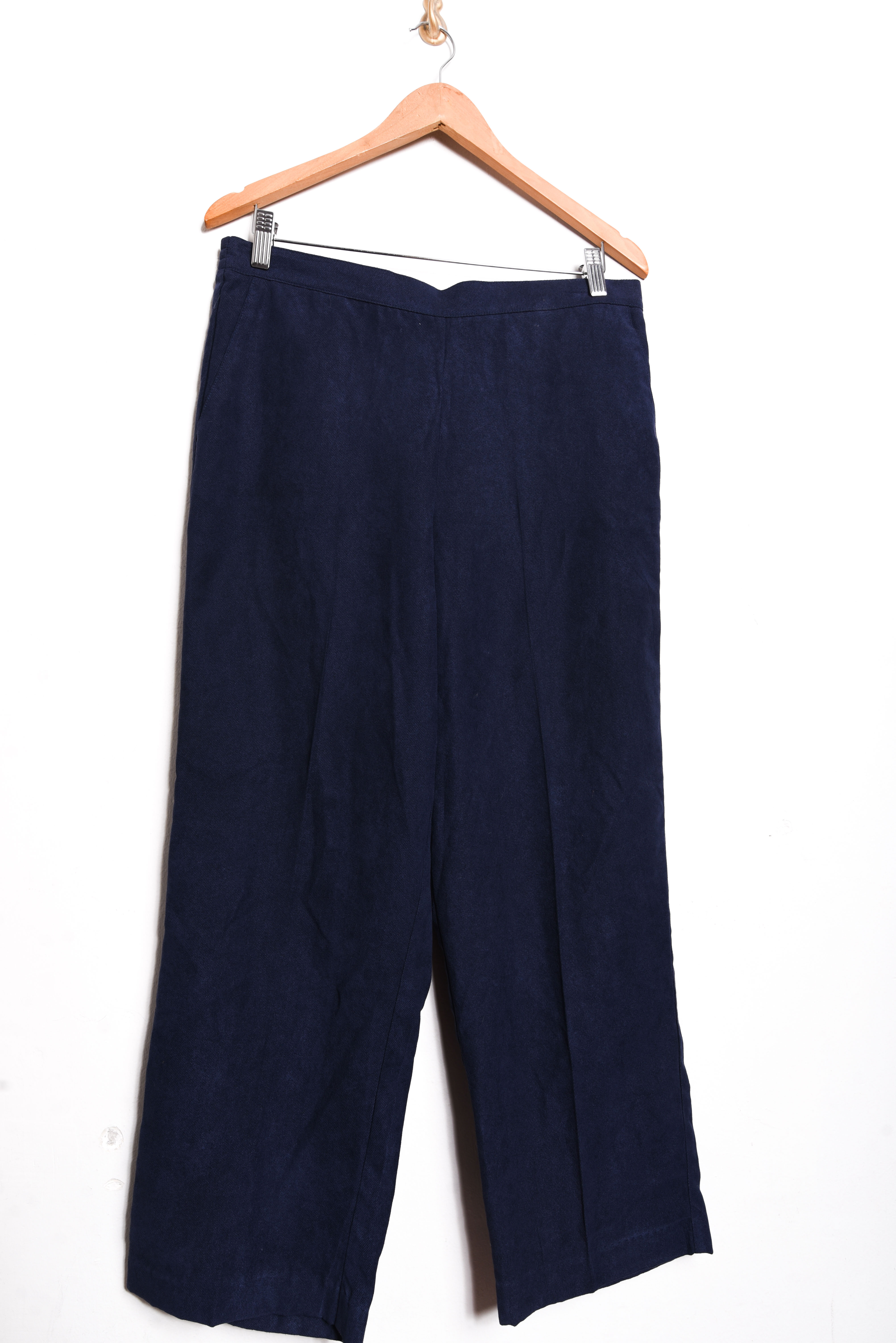 Pantalón azul tiro alto