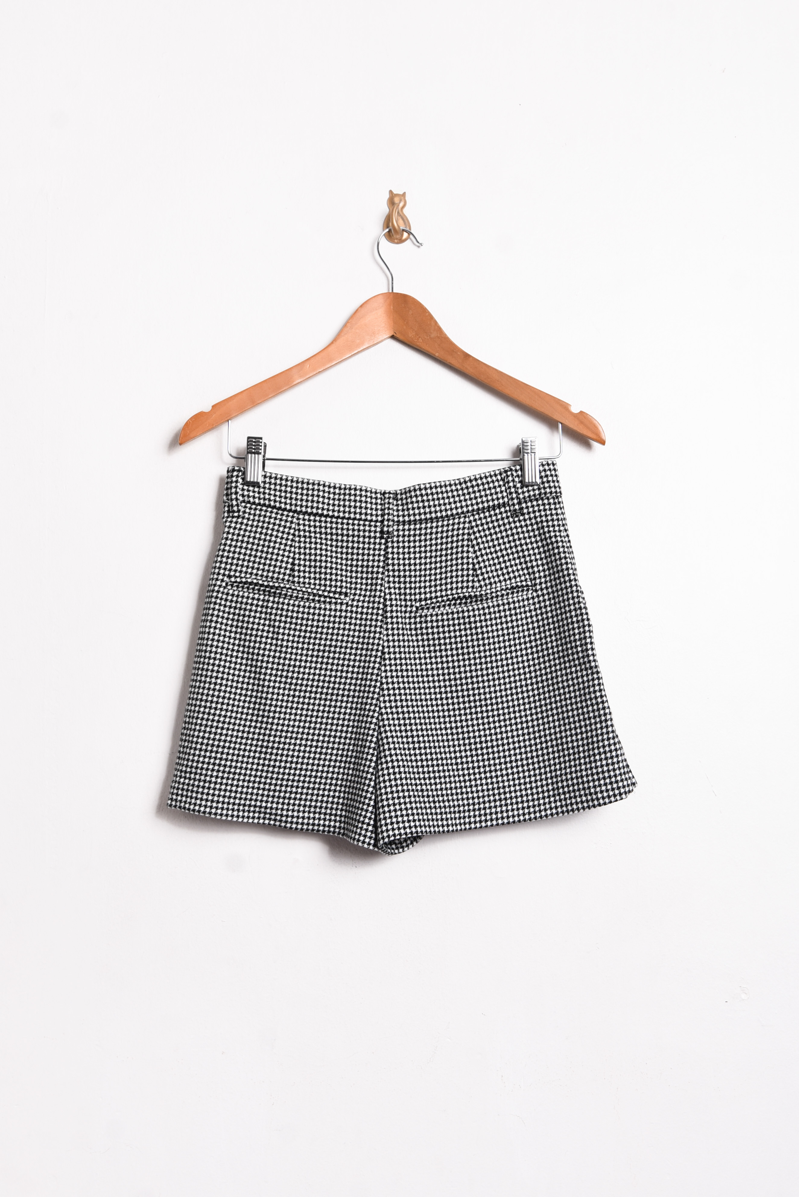 Falda short pata de gallo b&w