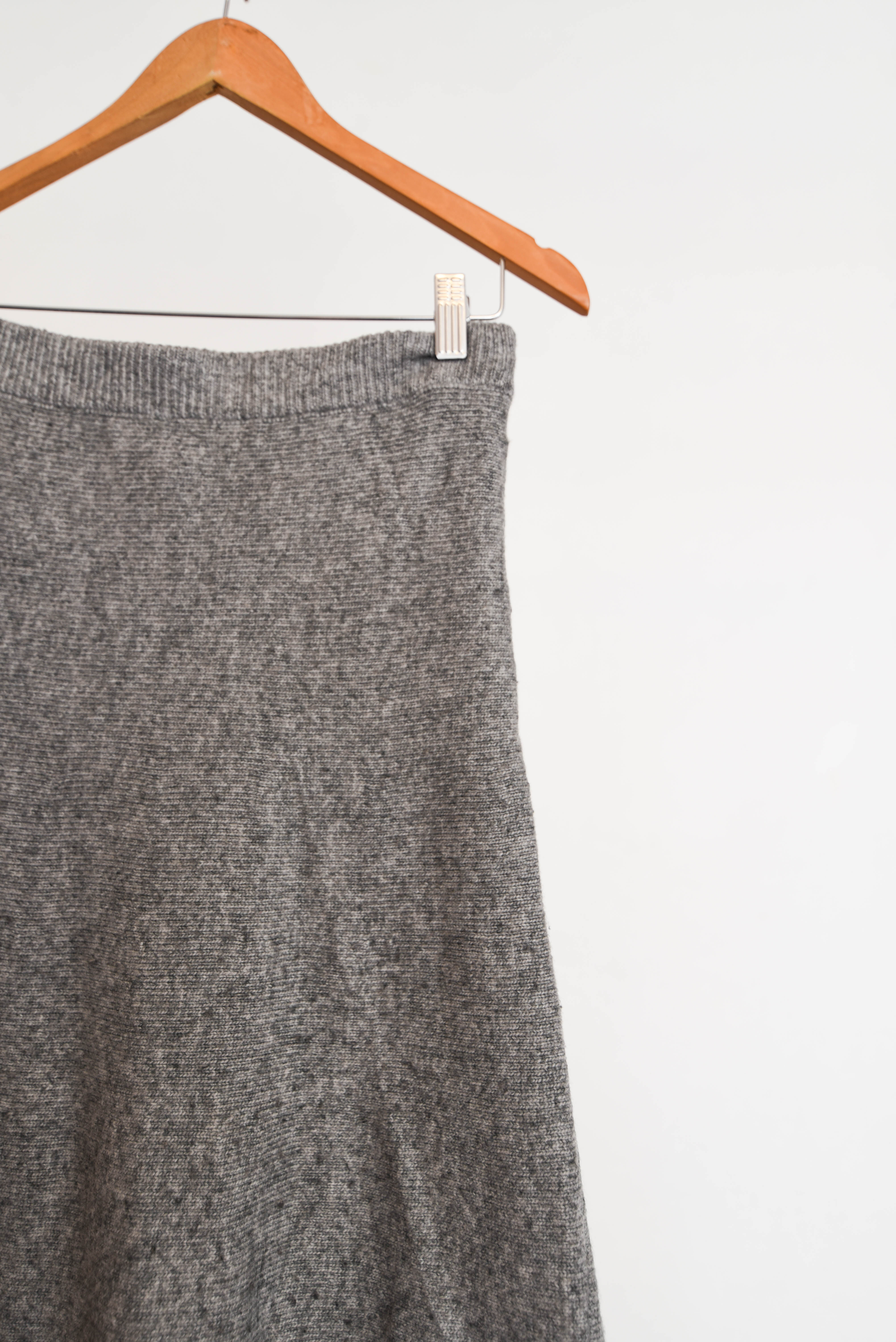 Maxi falda tejida gris
