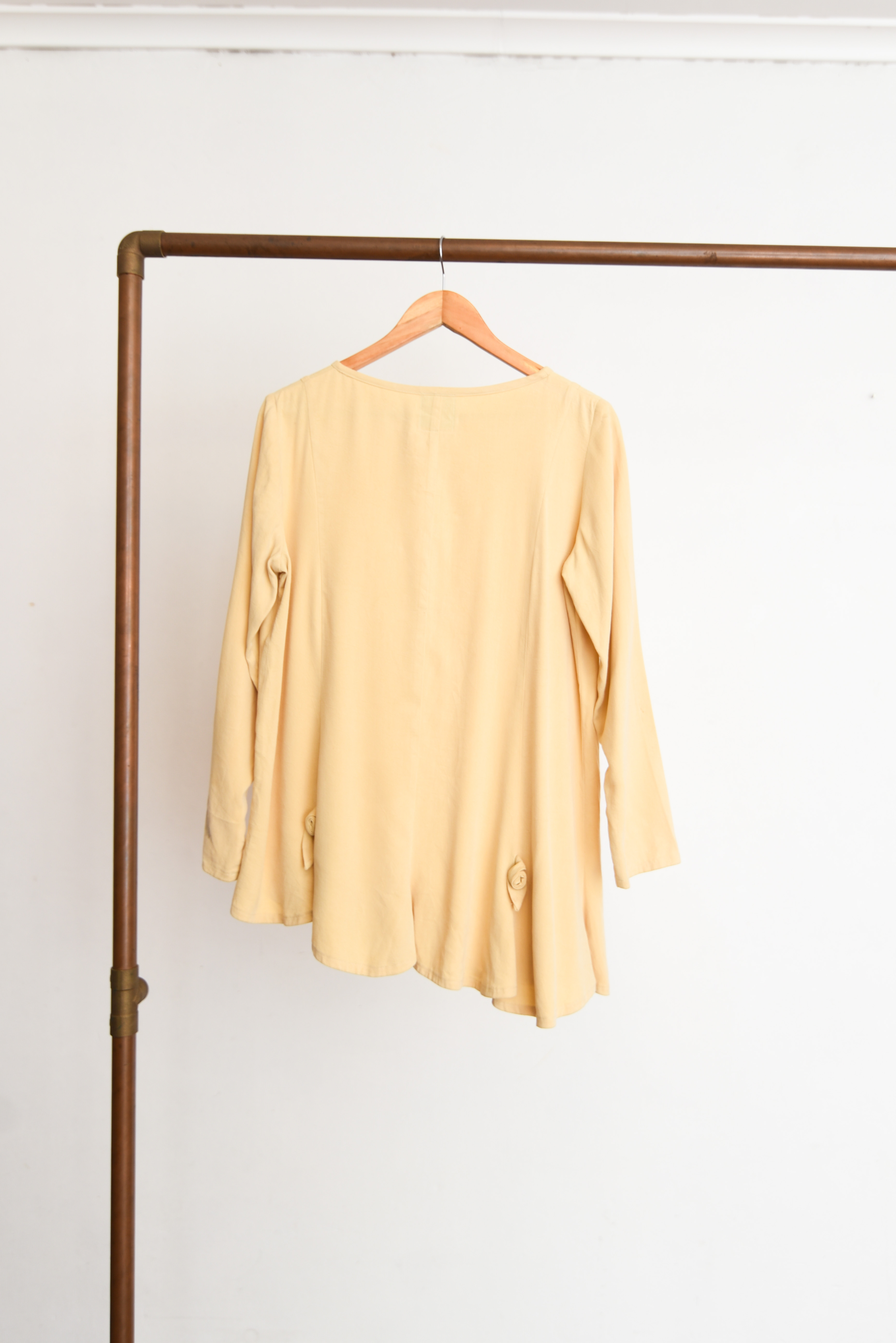 Blusa butter asimétrica