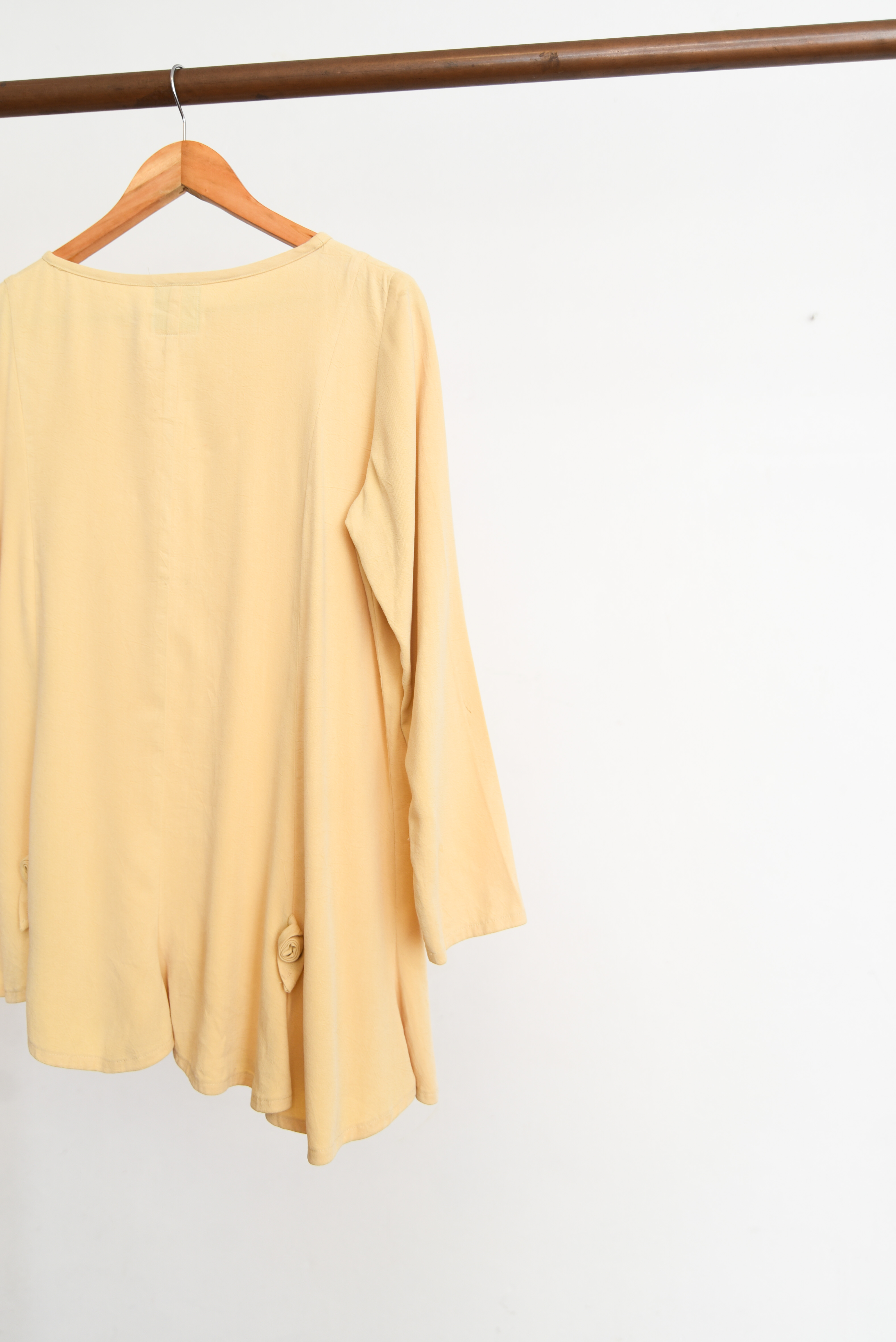 Blusa butter asimétrica