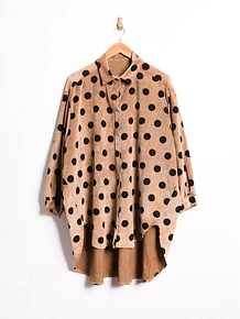 Vestido camisero lunares asimétrico