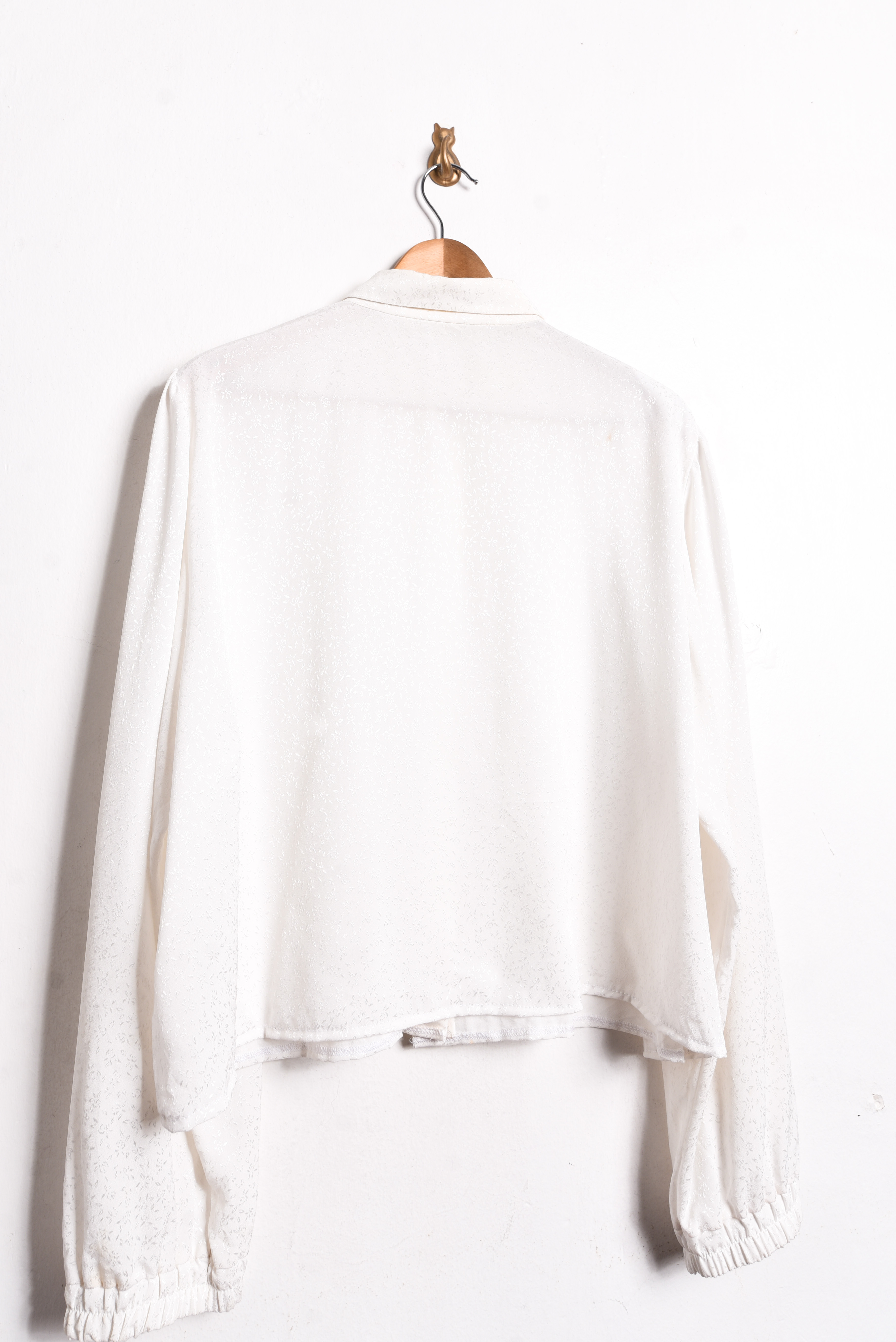 Blusa marfil flores satinadas vintage