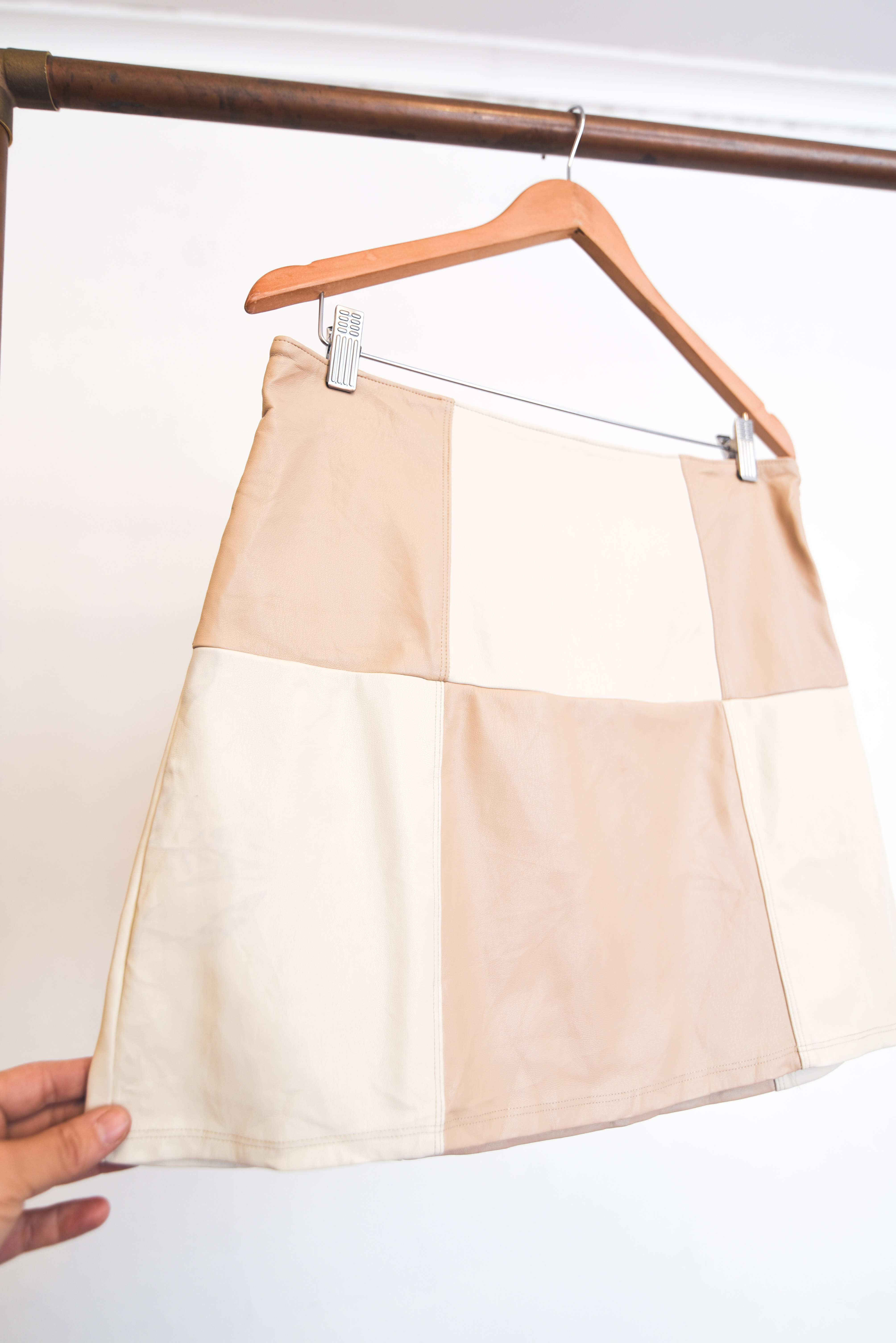Falda eco cuero bicolor latte