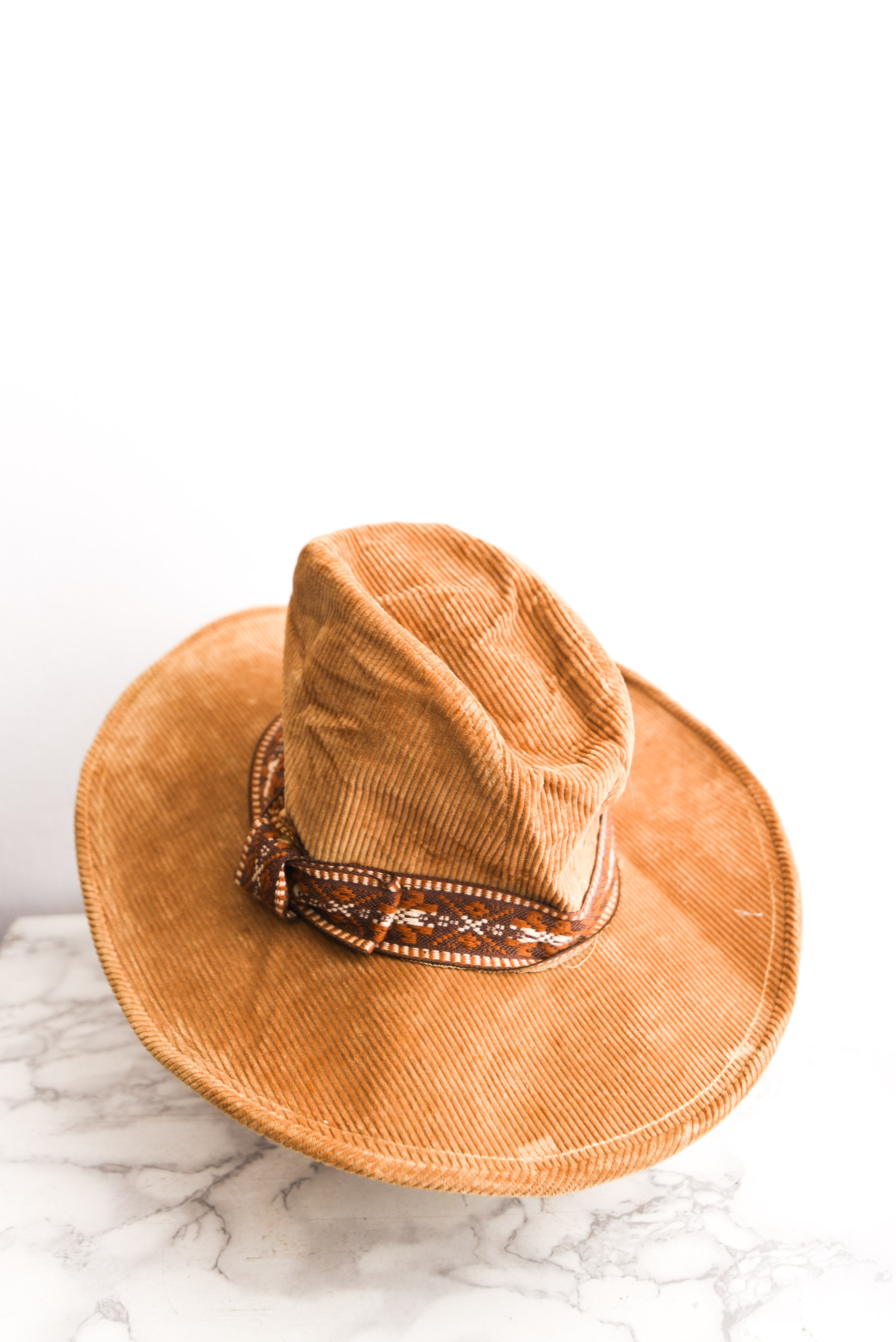 Sombrero cotelé 70s