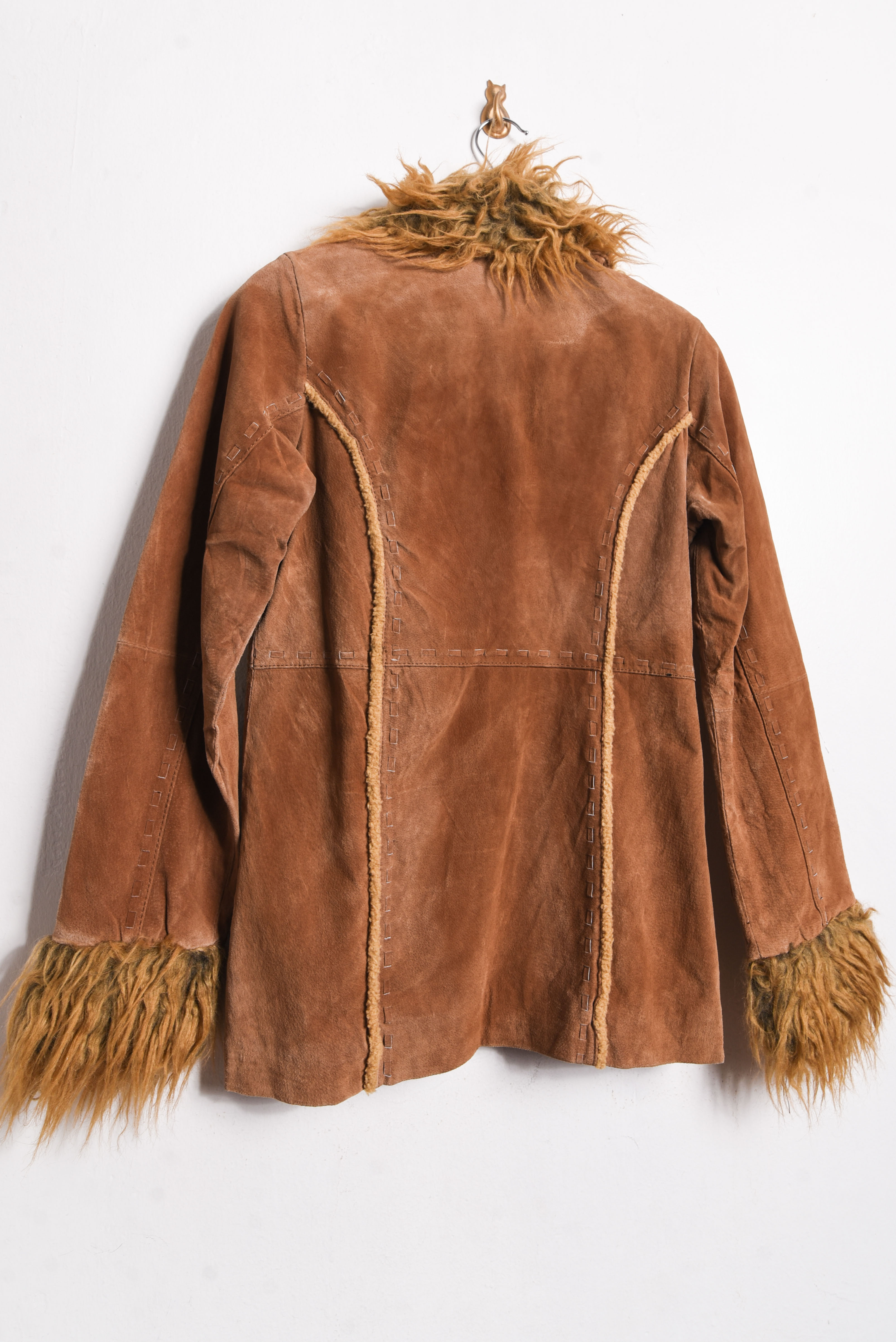 Chaqueta gamuza furry y2k
