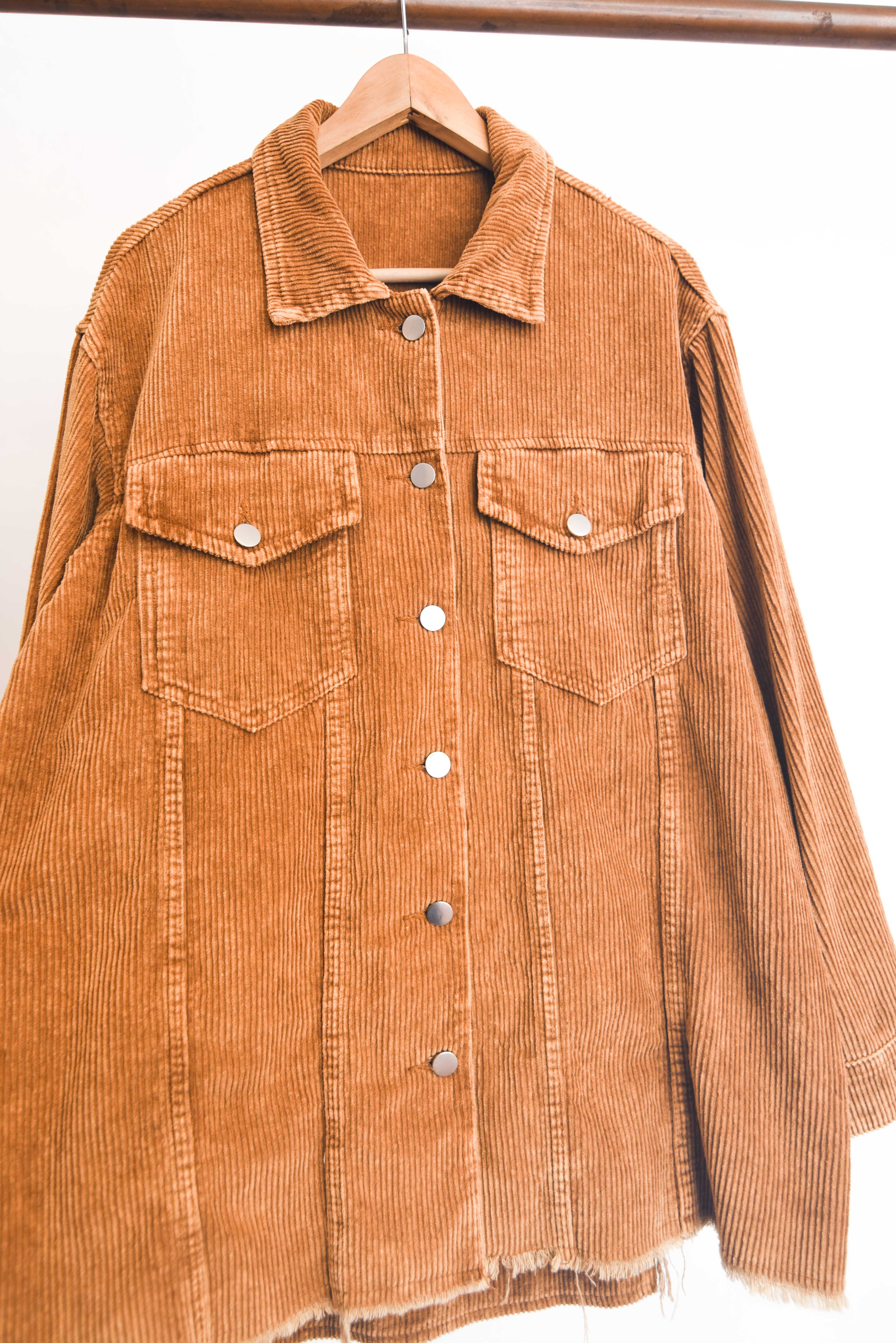 Sobre camisa cotelé camel