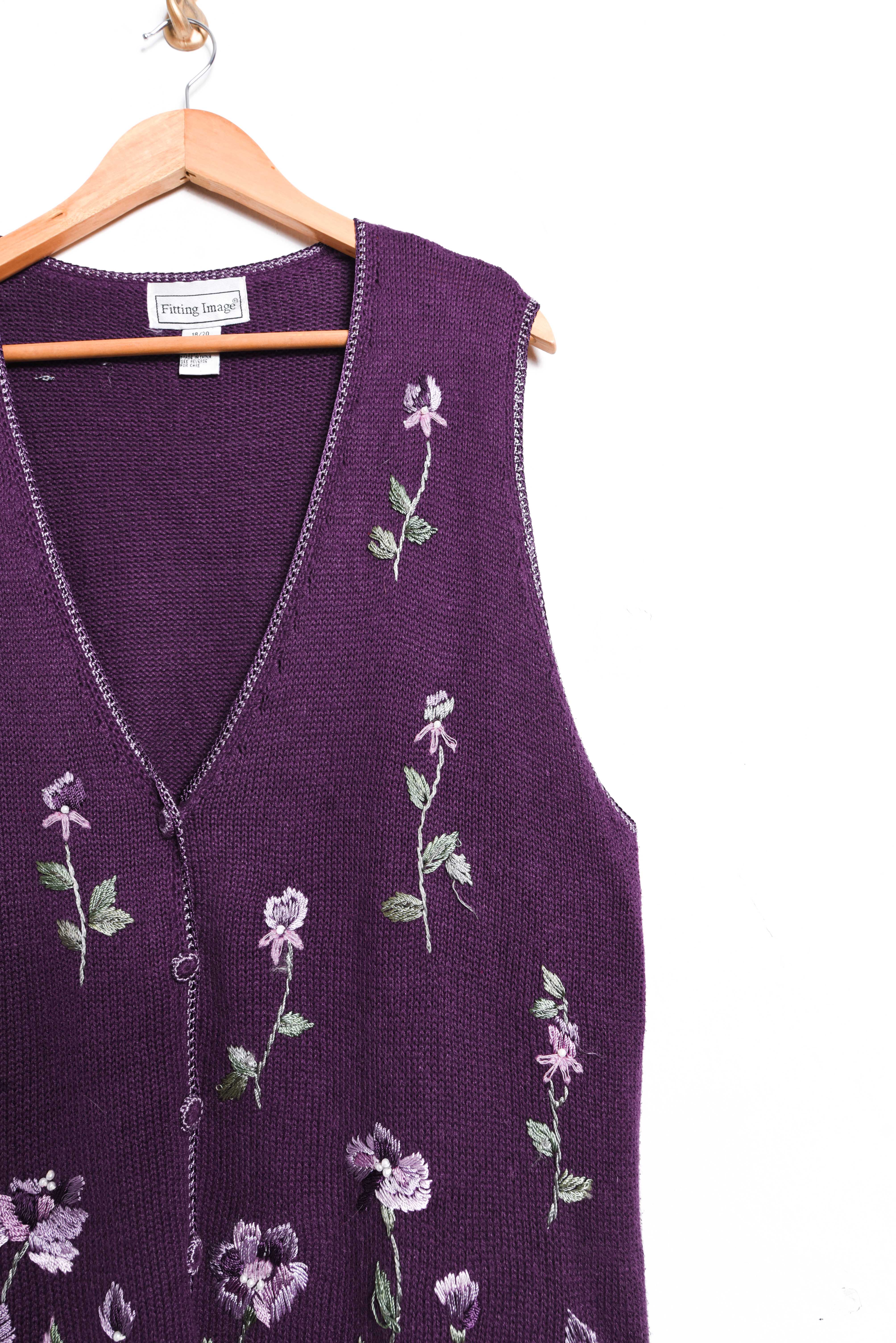 Sweater vest morado floreado