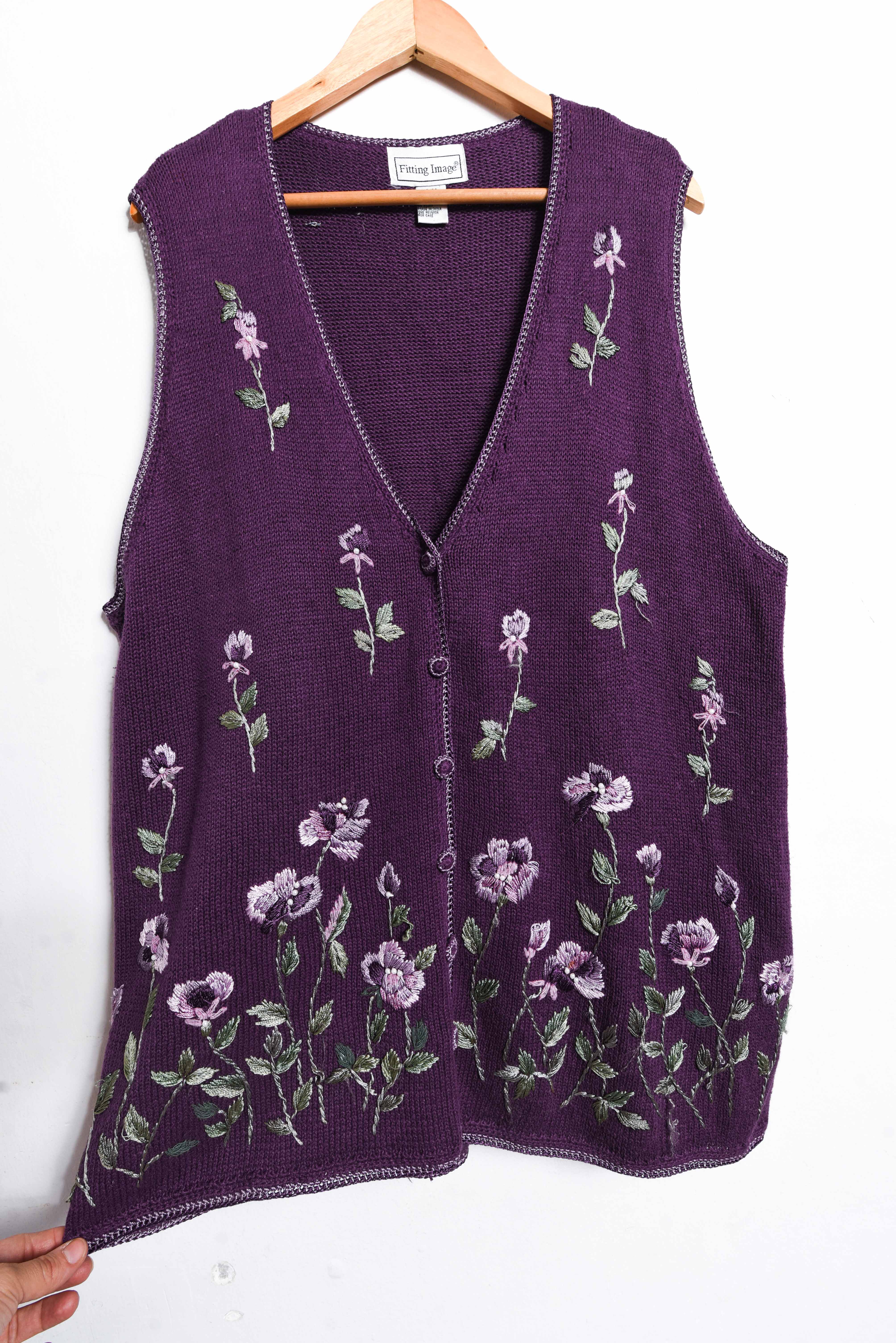 Sweater vest morado floreado