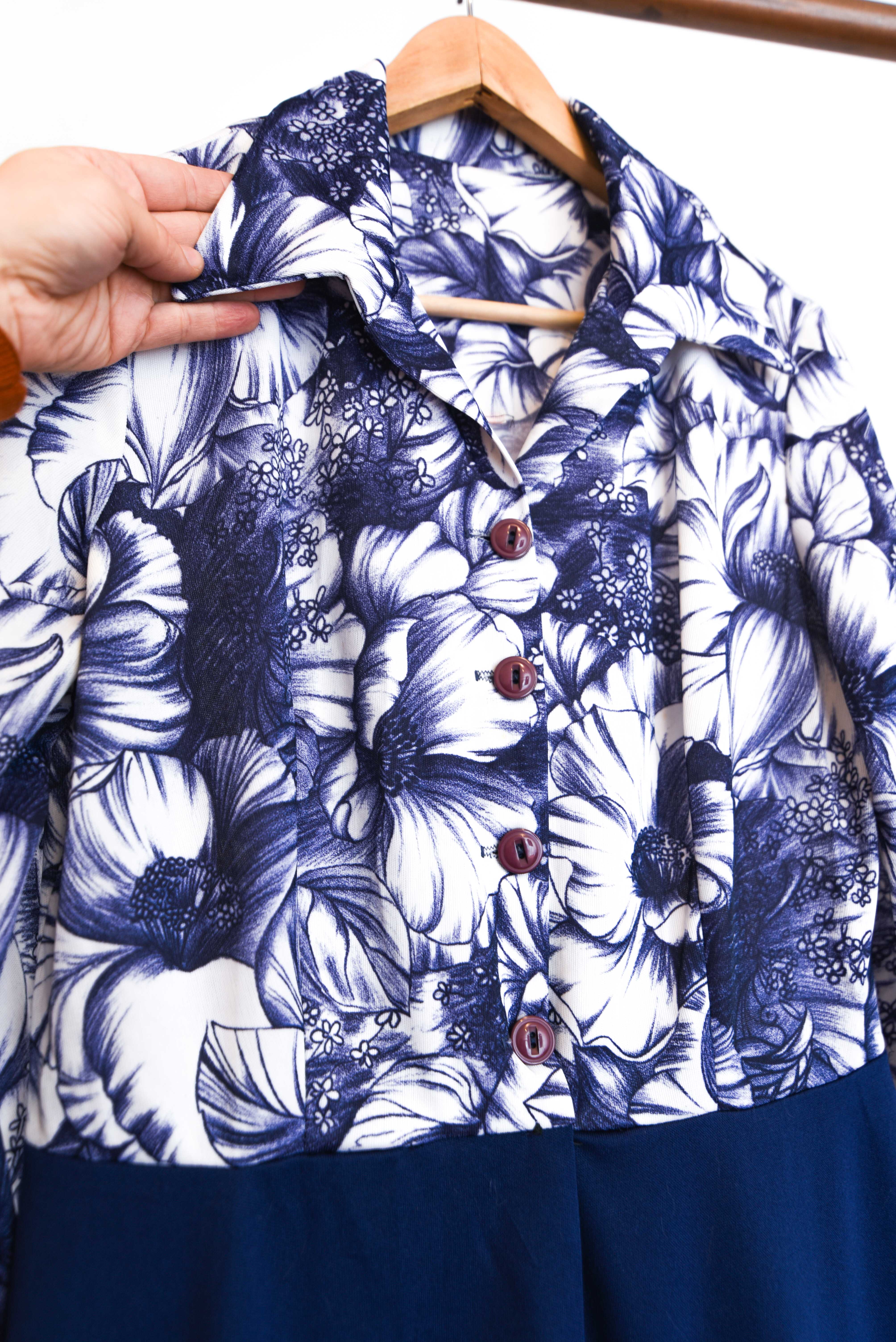 Vestido azul navy floral 70s