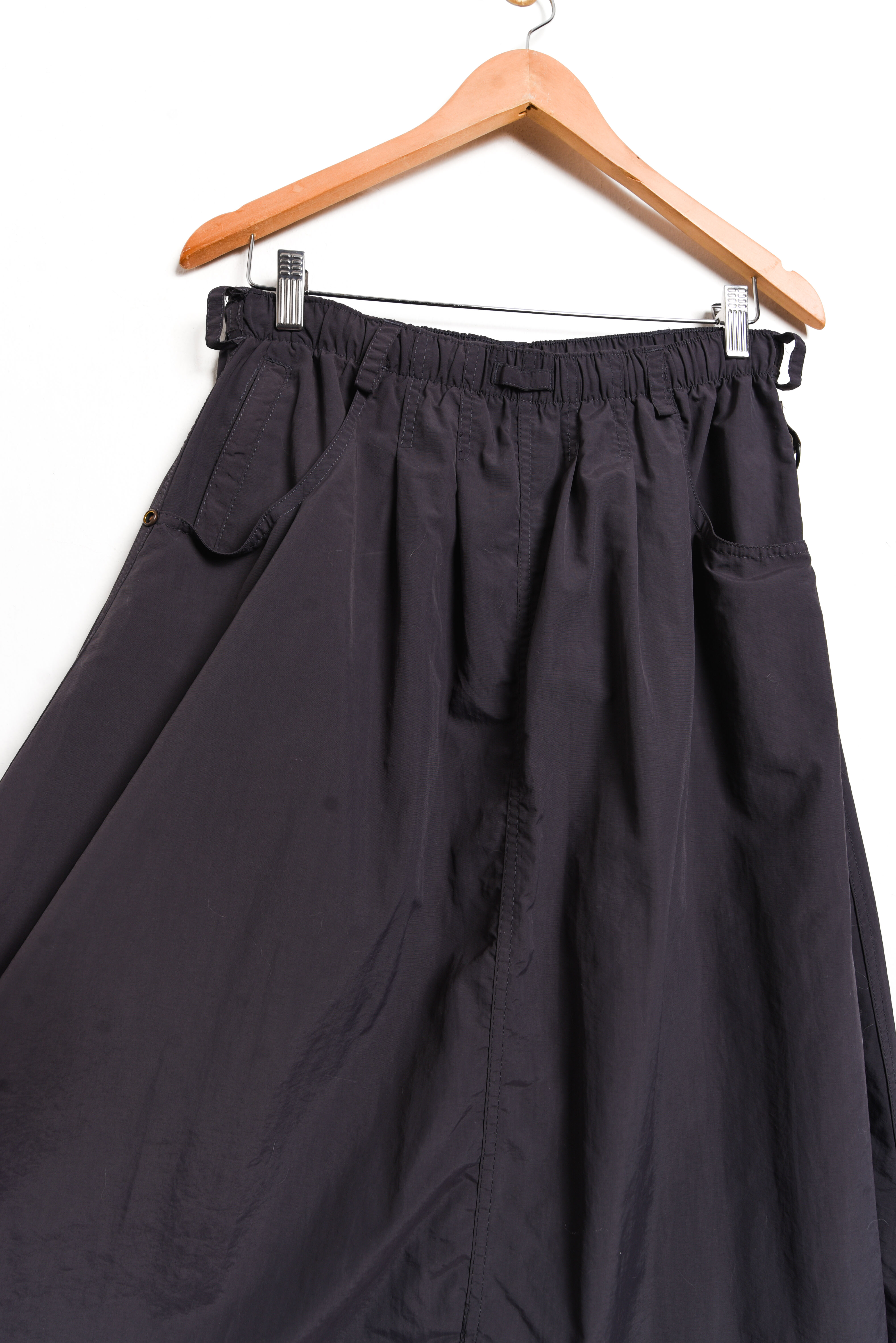 Falda grafito cargo