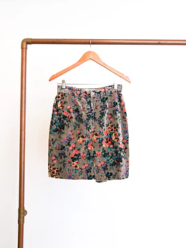 Falda gris floral tiro alto