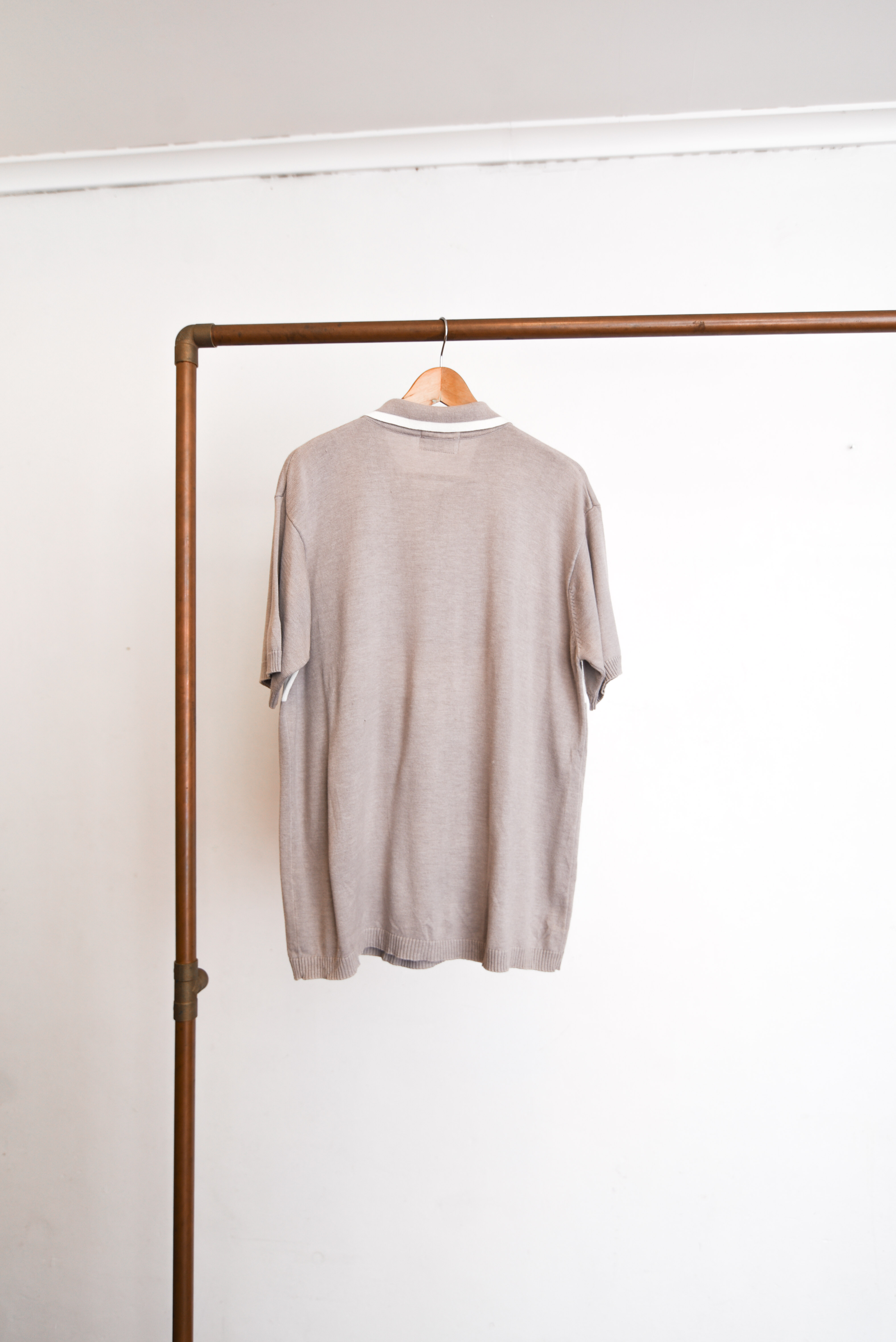 Top gris 70s 