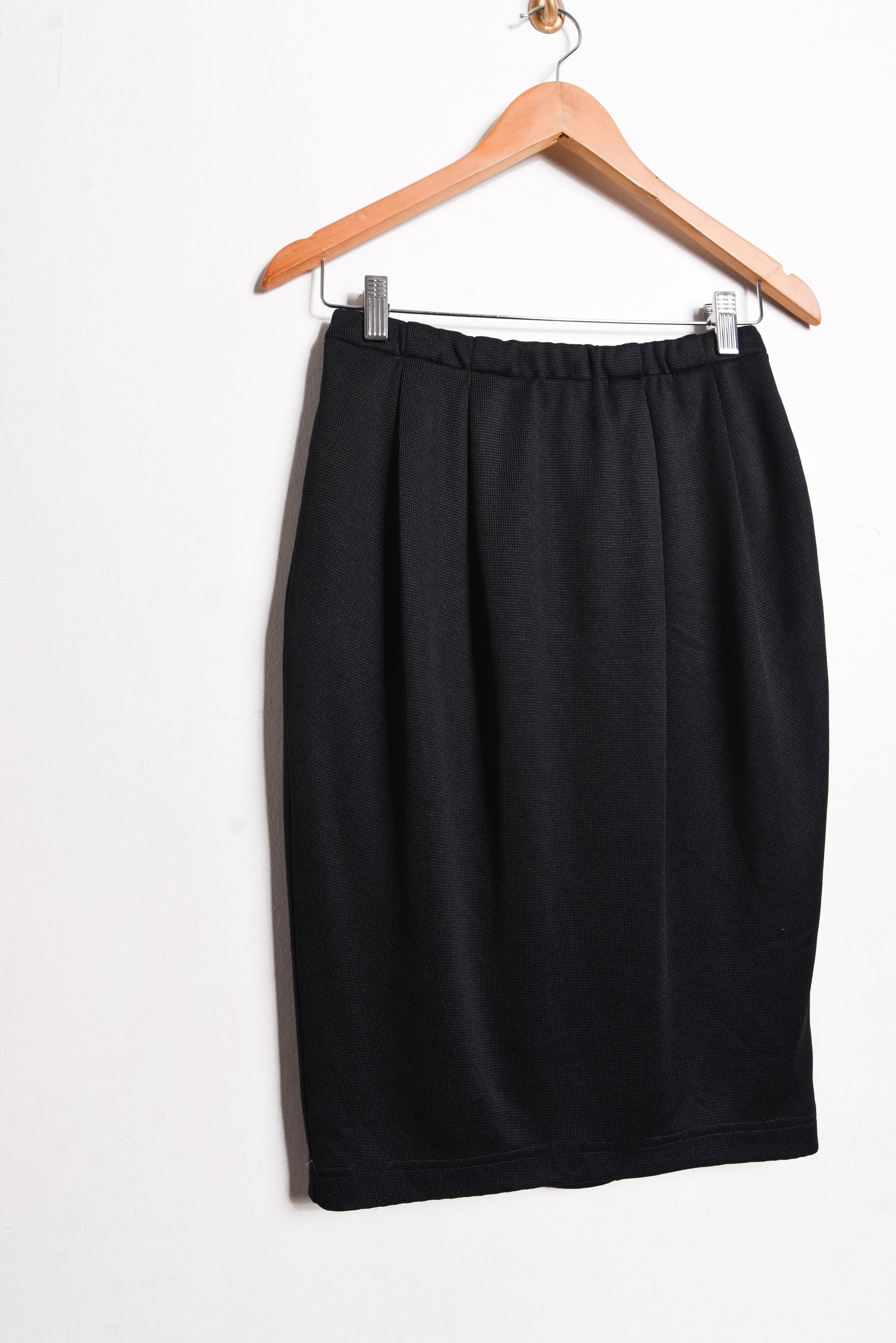 Falda negra knit 90s