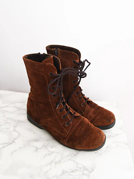 Botines café gamuza