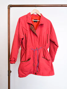 Chaqueta coral acinturada 90s