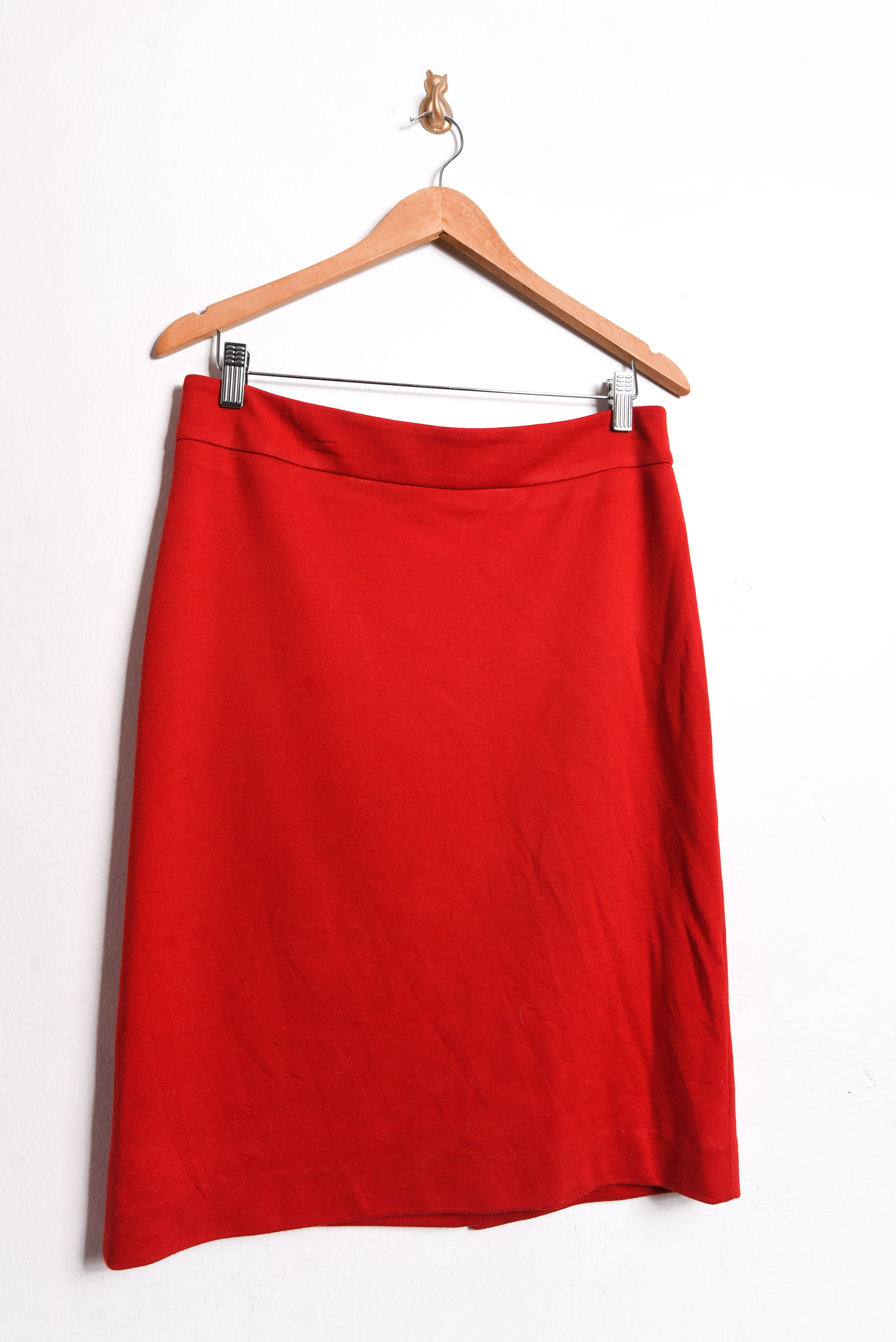 Falda roja formal
