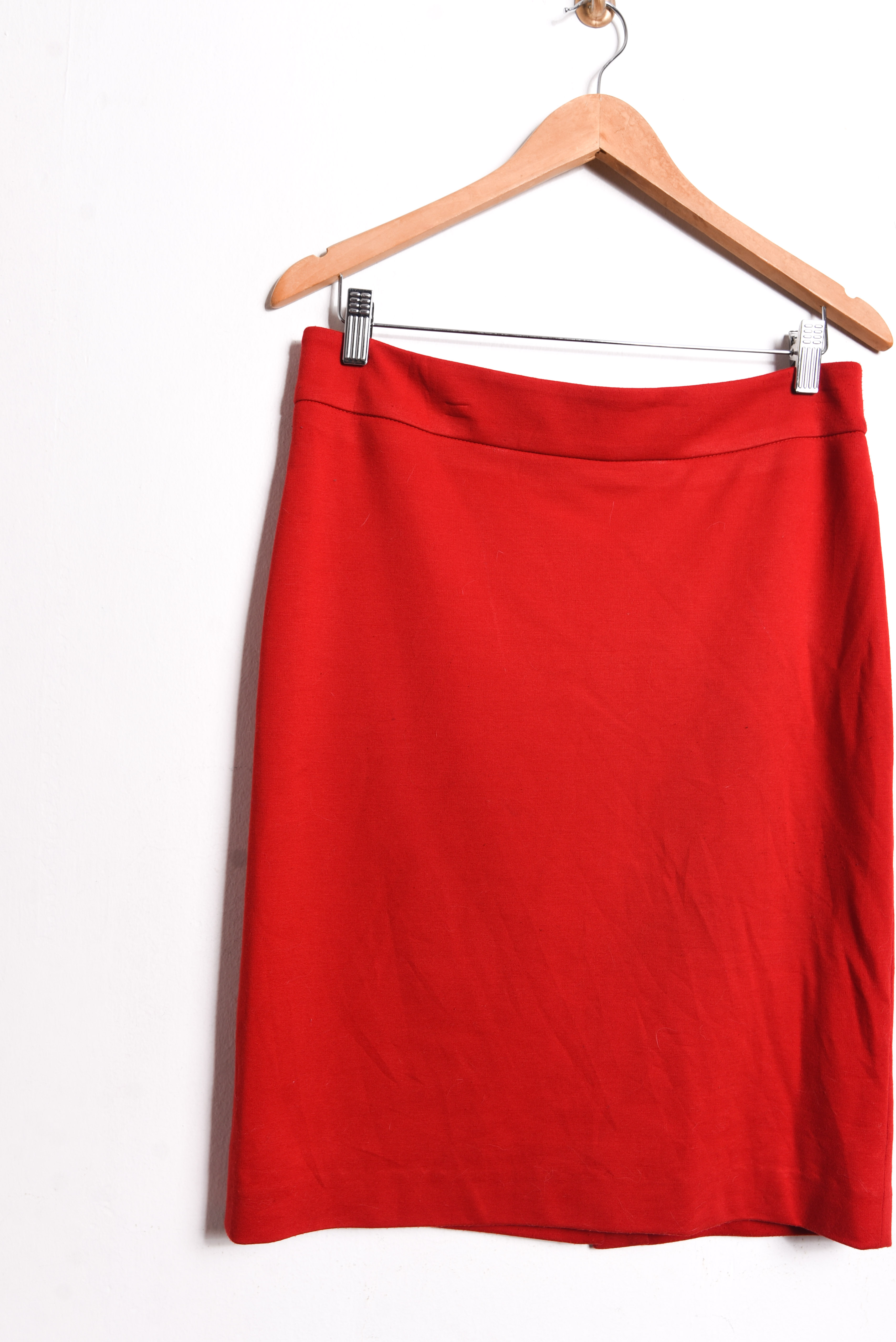 Falda roja formal