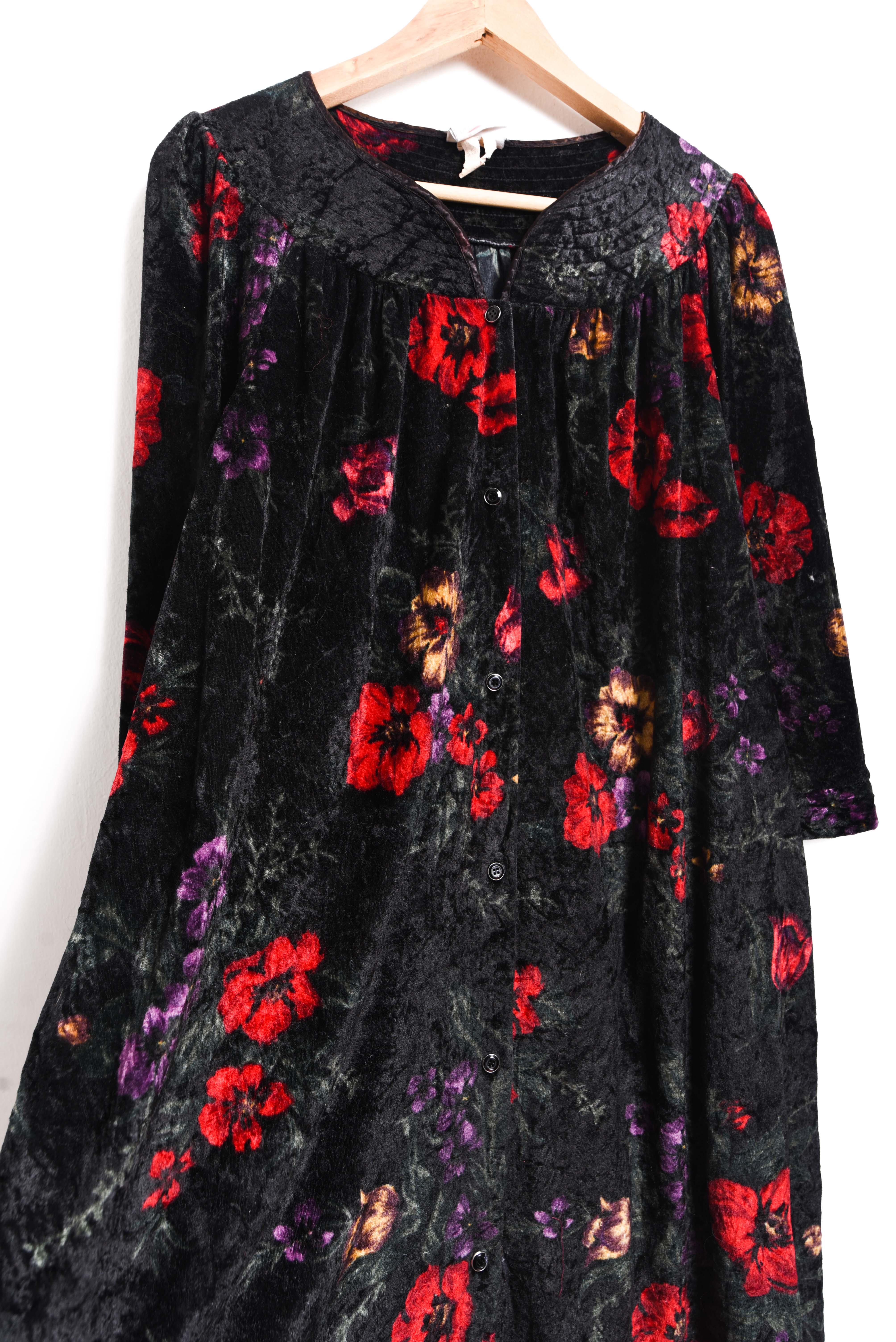 Camisola velvet floral vntg