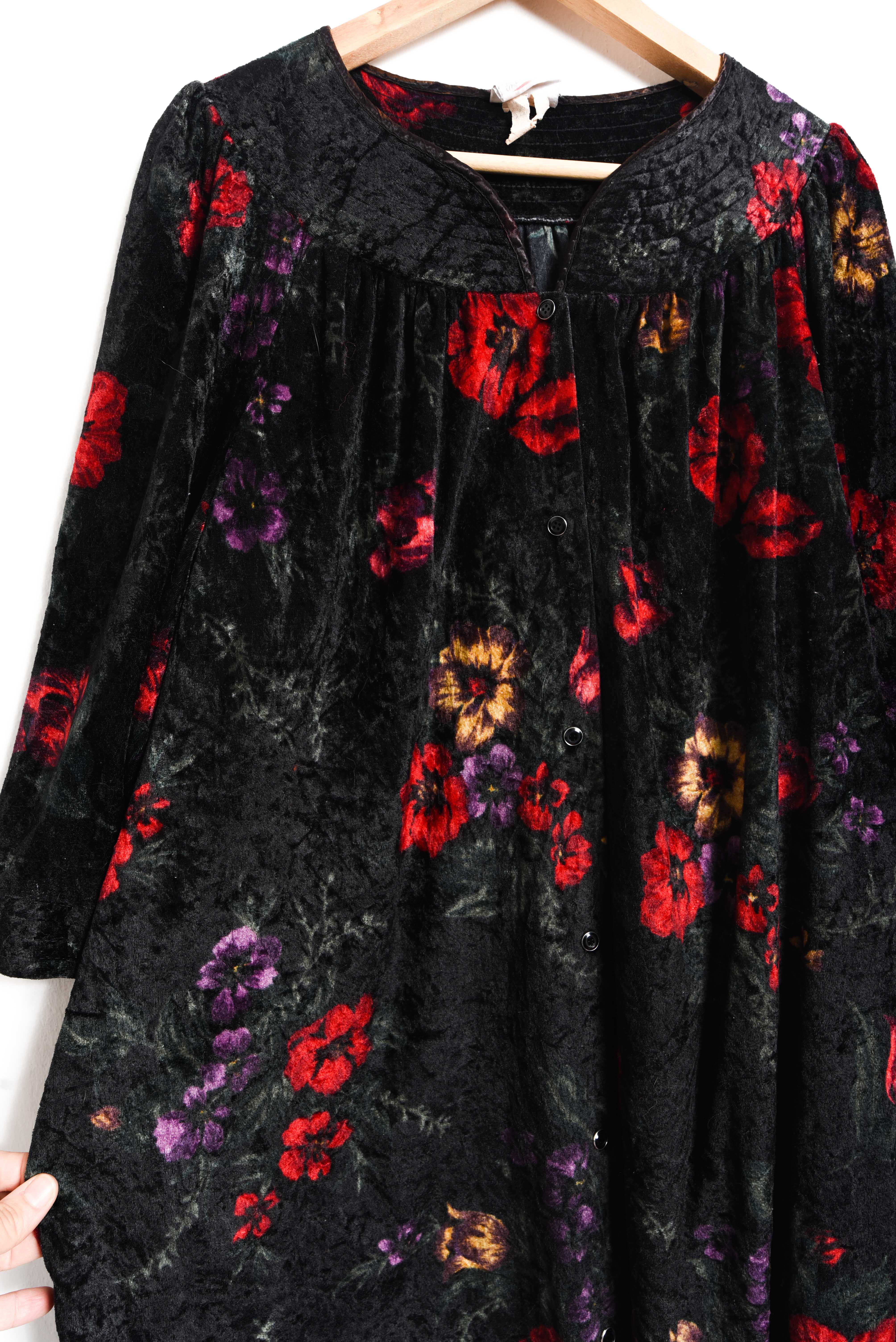 Camisola velvet floral vntg