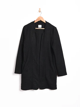 Chaqueta tipo tapado negro tejido