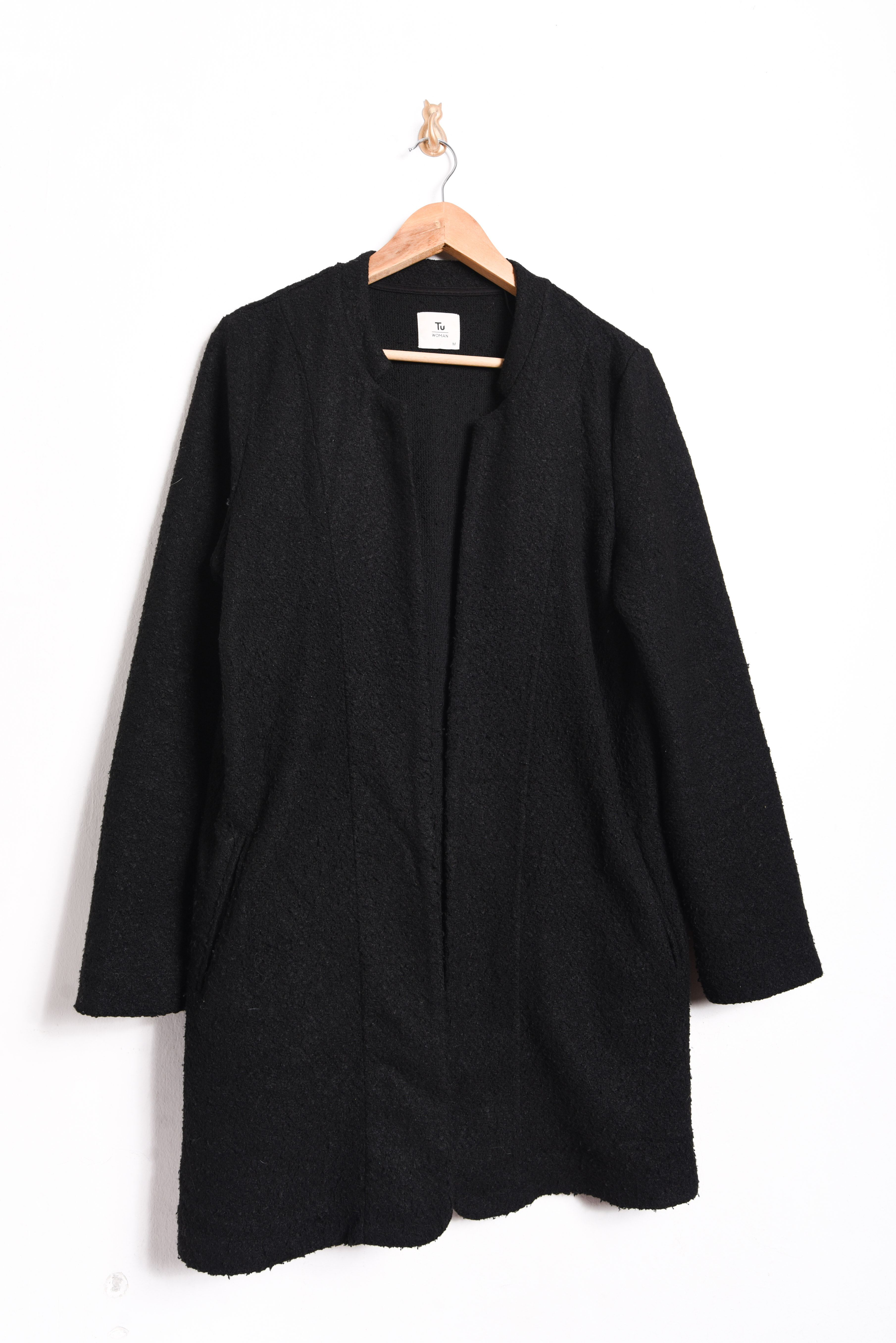 Chaqueta tipo tapado negro tejido