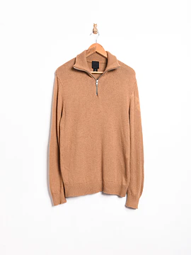 Chaleco camel cuello alto