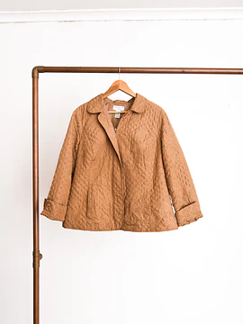 Chaqueta camel quilted paisley