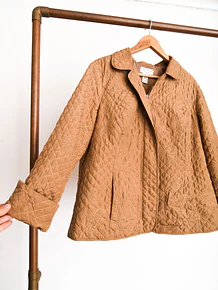 Chaqueta camel quilted paisley