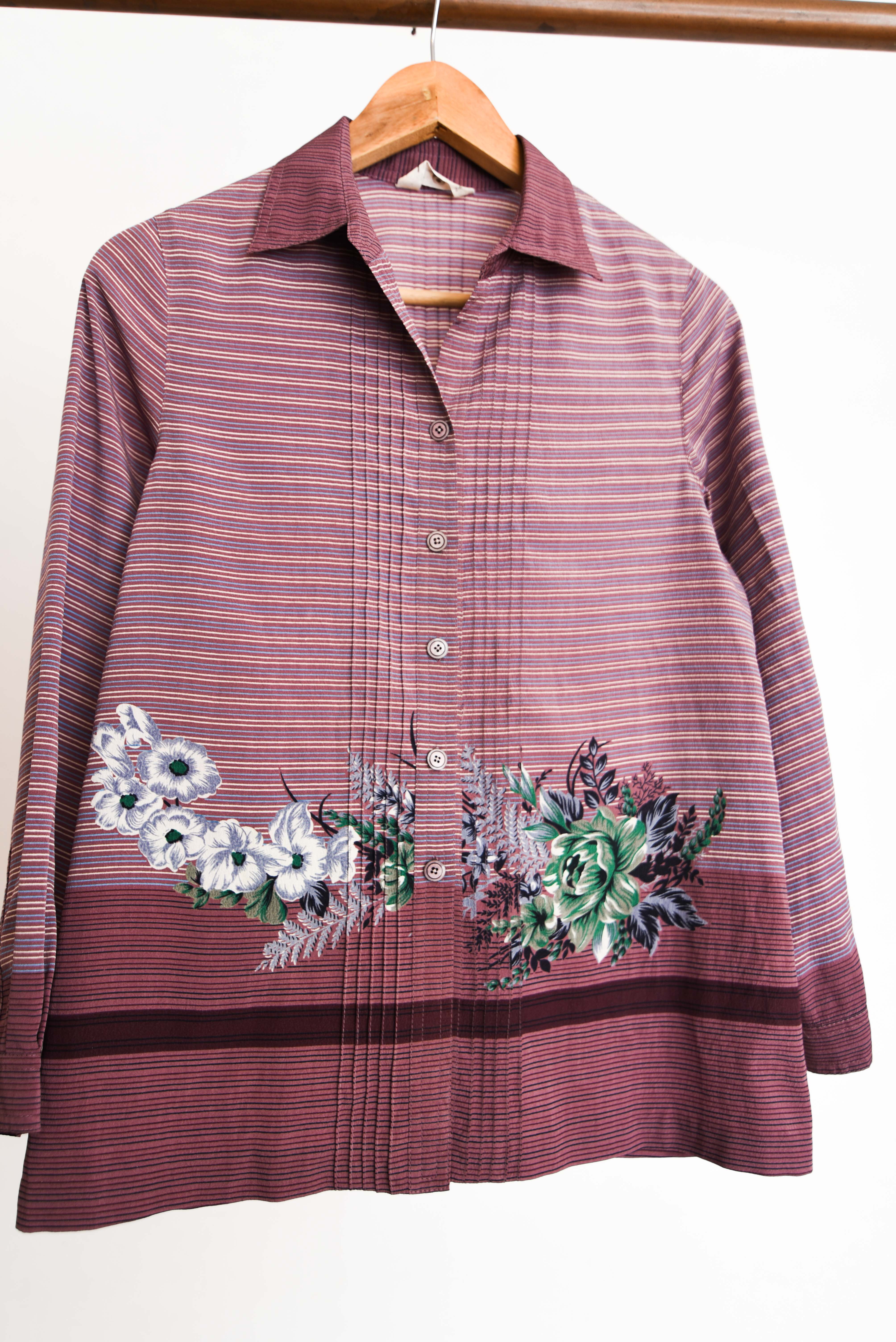 Blusa purple rayada floral vntg