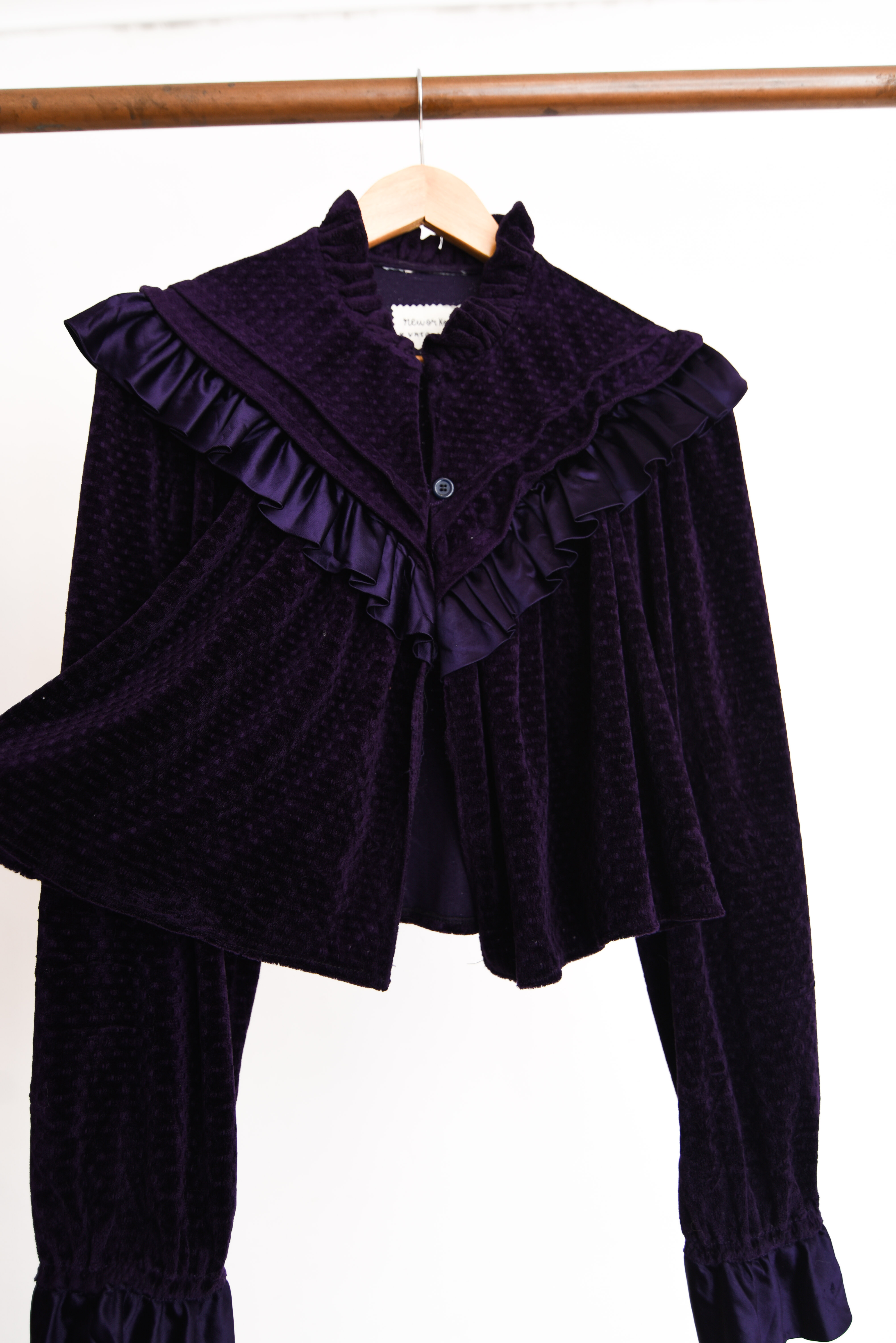 Chaqueta morada velvet reworked