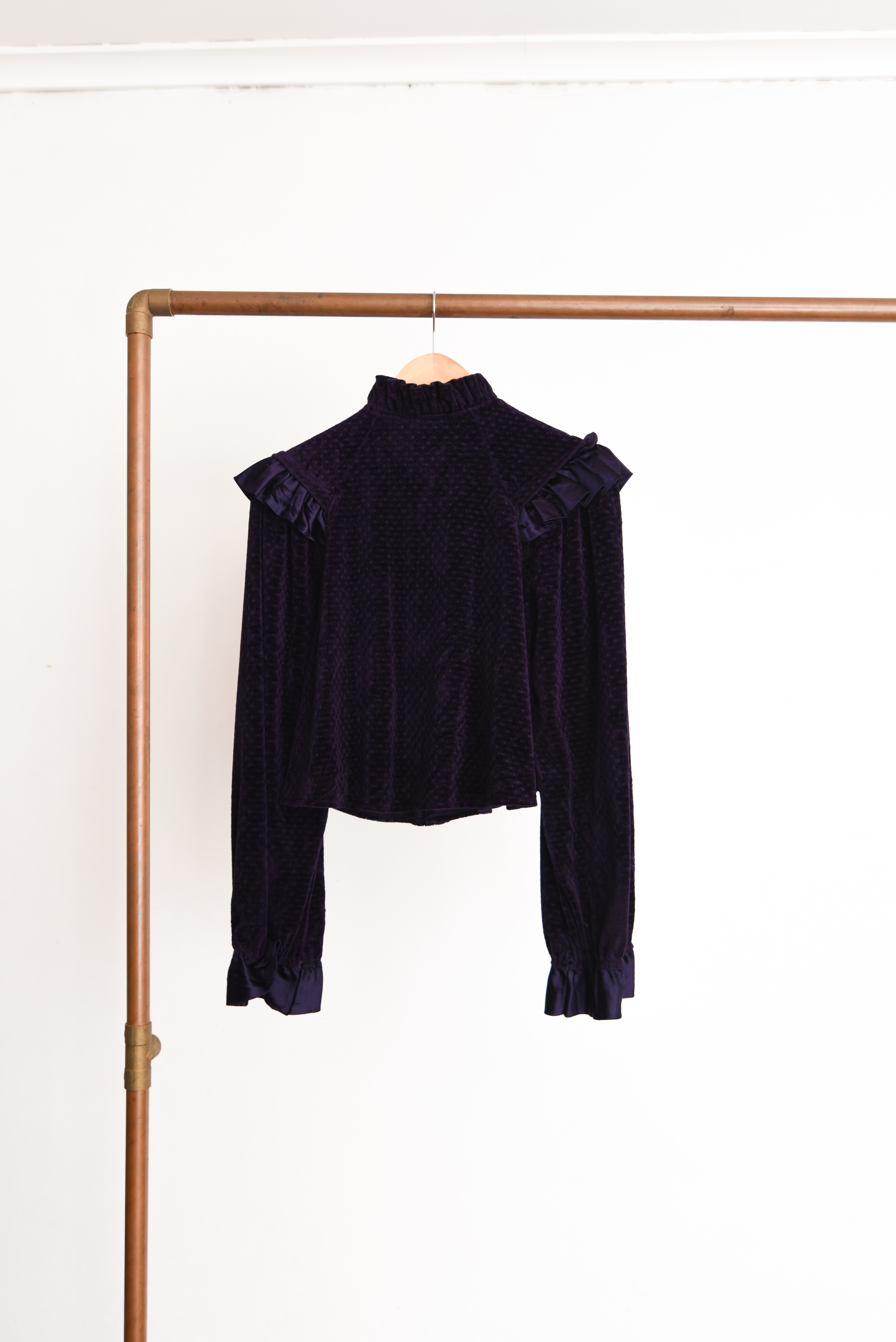 Chaqueta morada velvet reworked