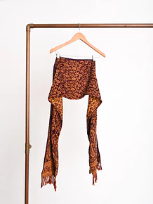 Bufanda morada mostaza paisley