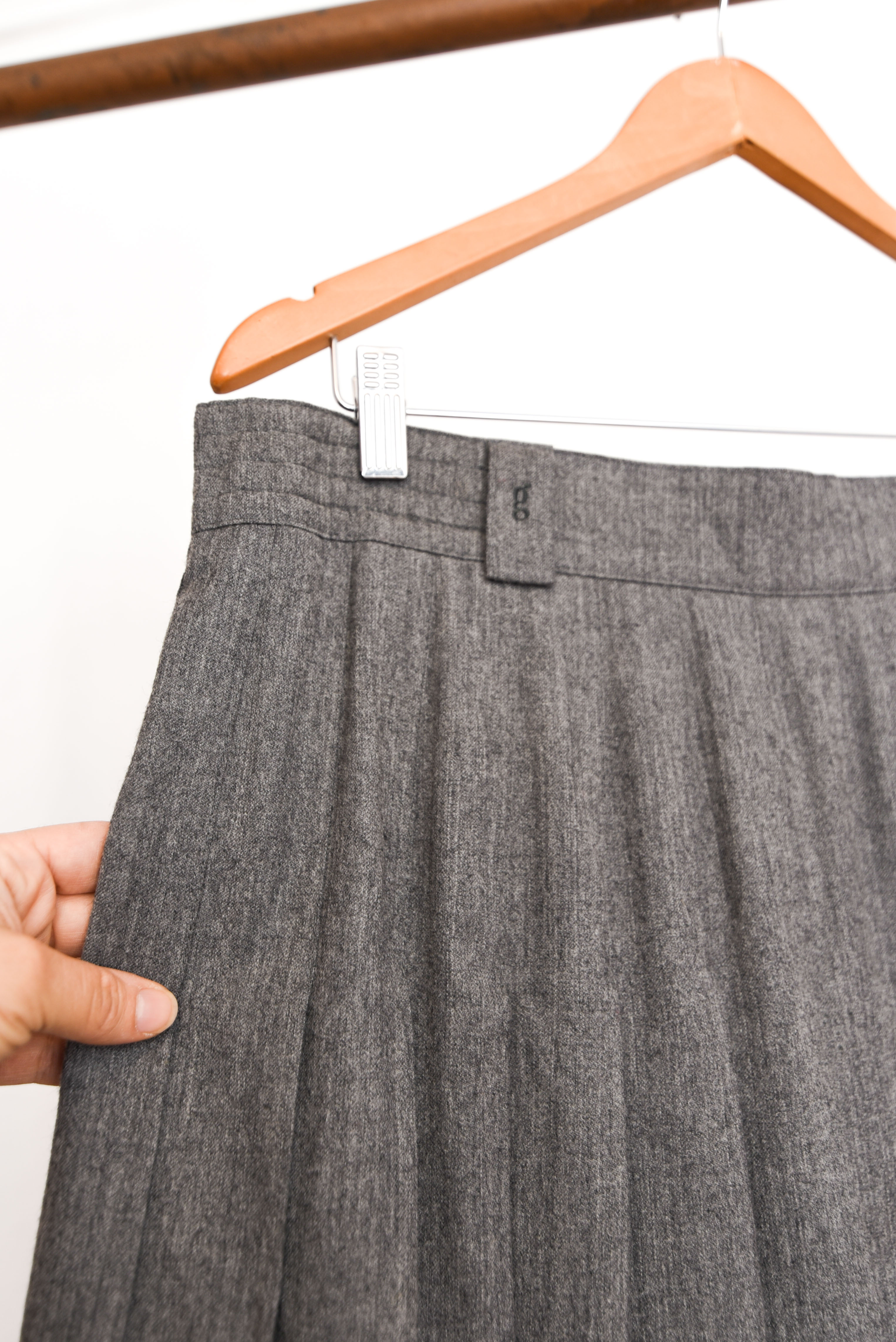 Falda gris lana tablas vintage