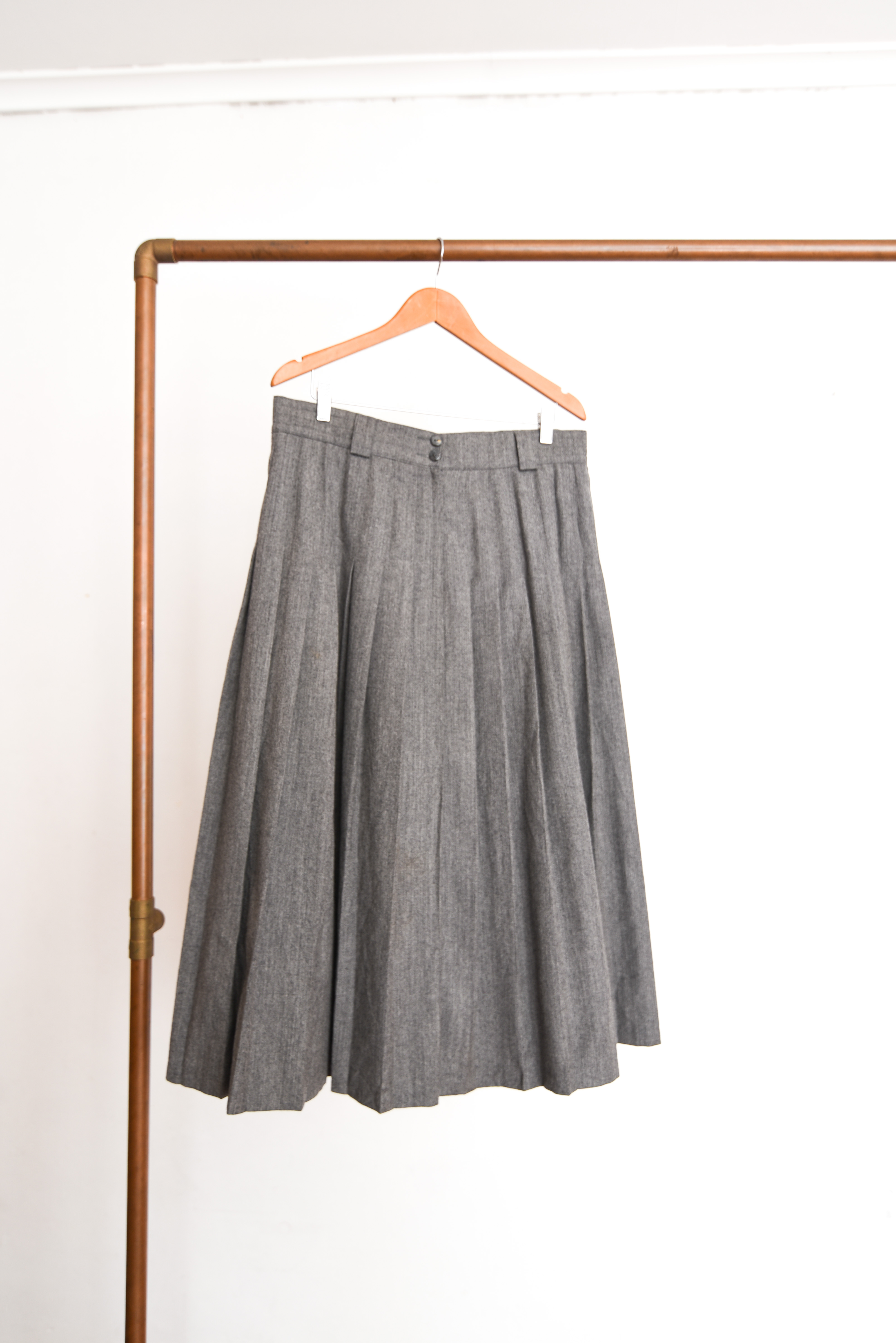 Falda gris lana tablas vintage