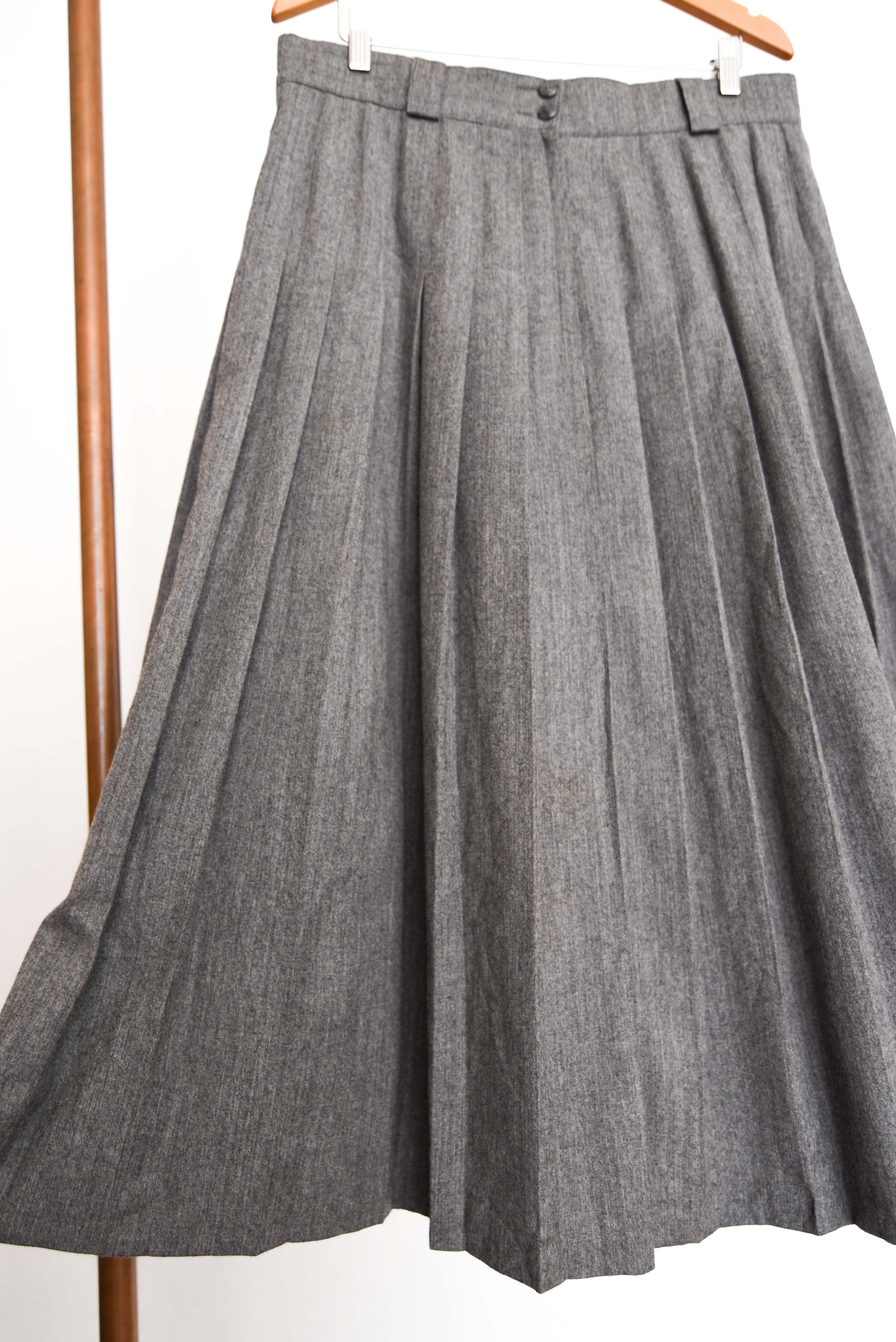 Falda gris lana tablas vintage
