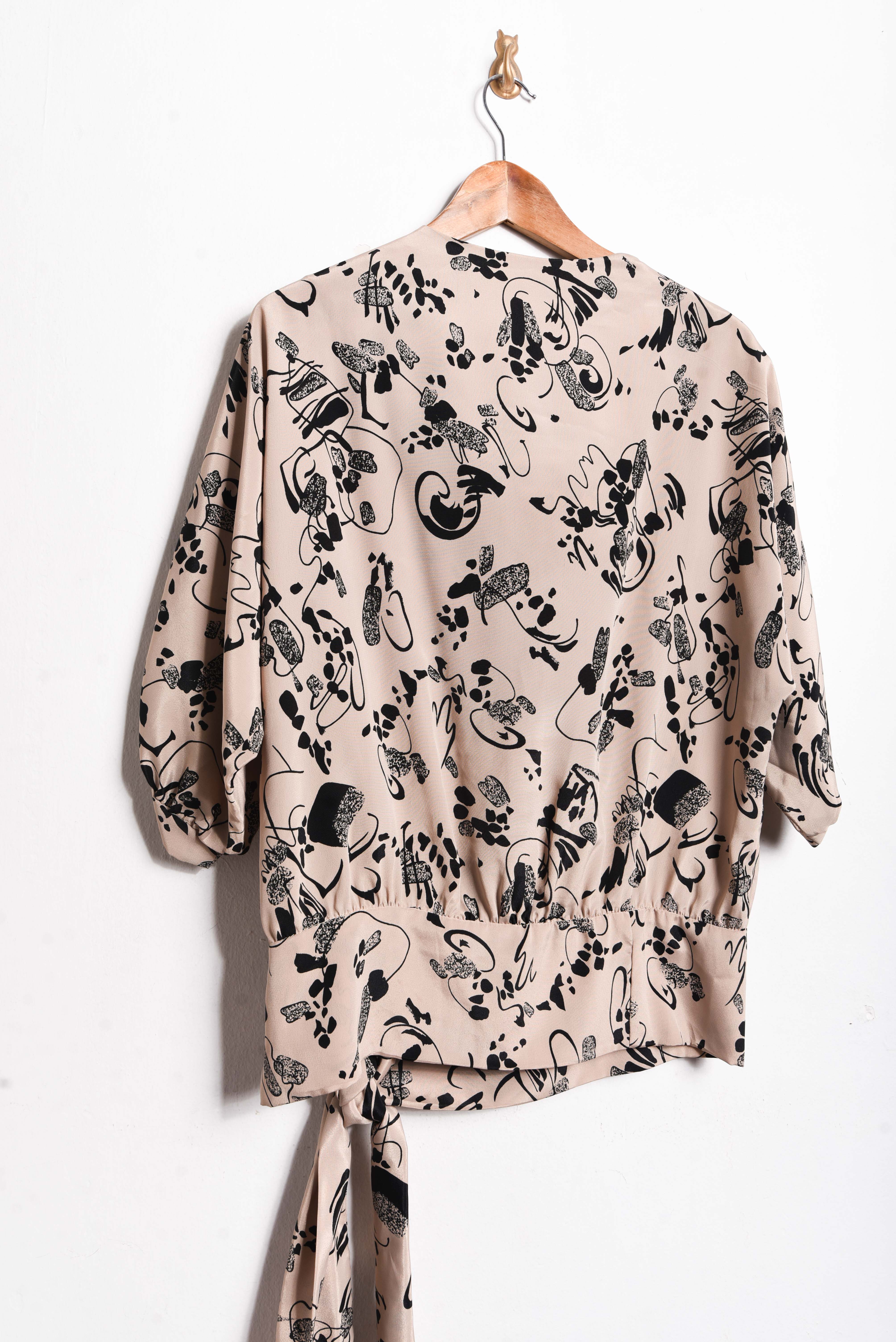 Blusa café drapeada vintage