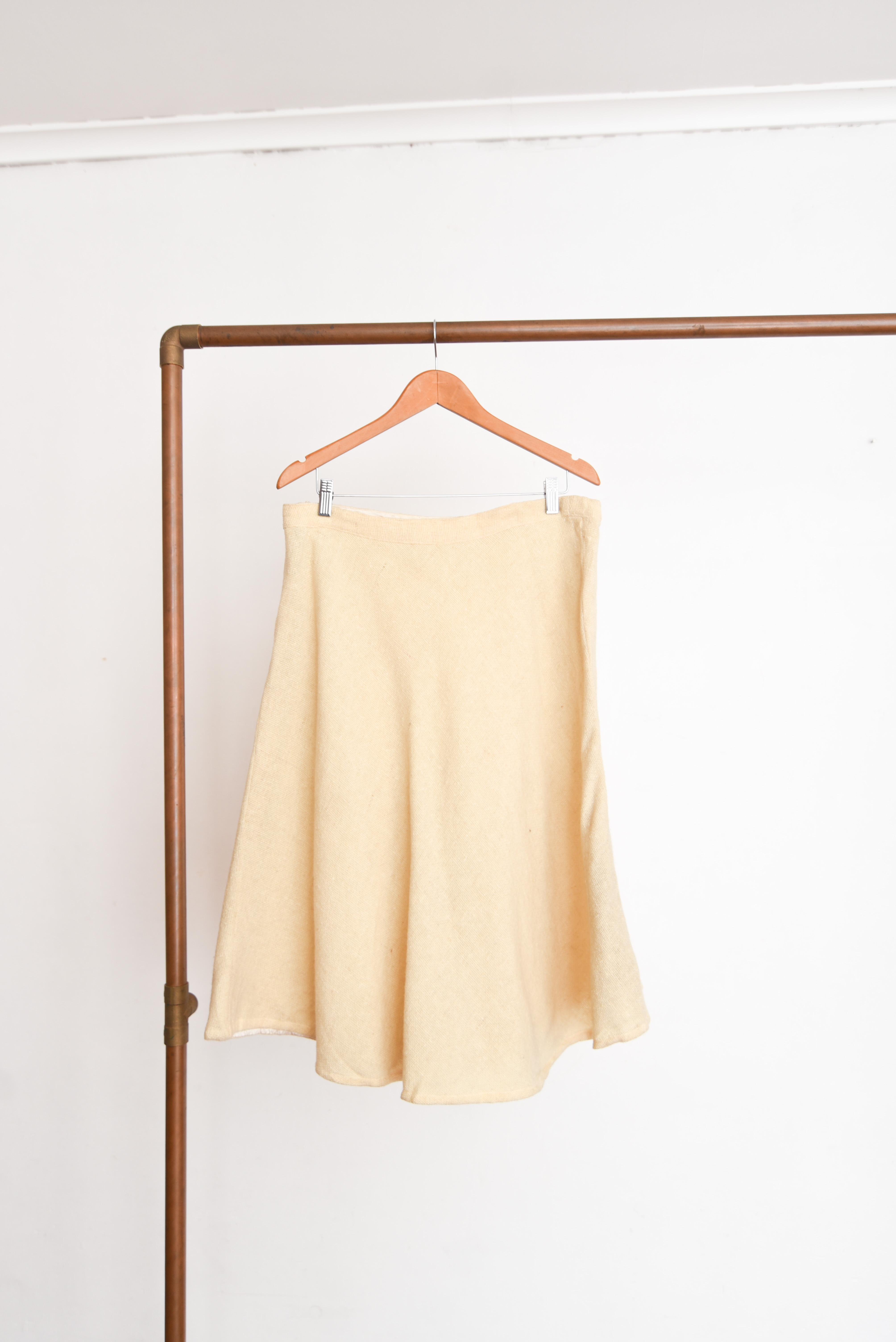 Falda amarillo butter midi 70s