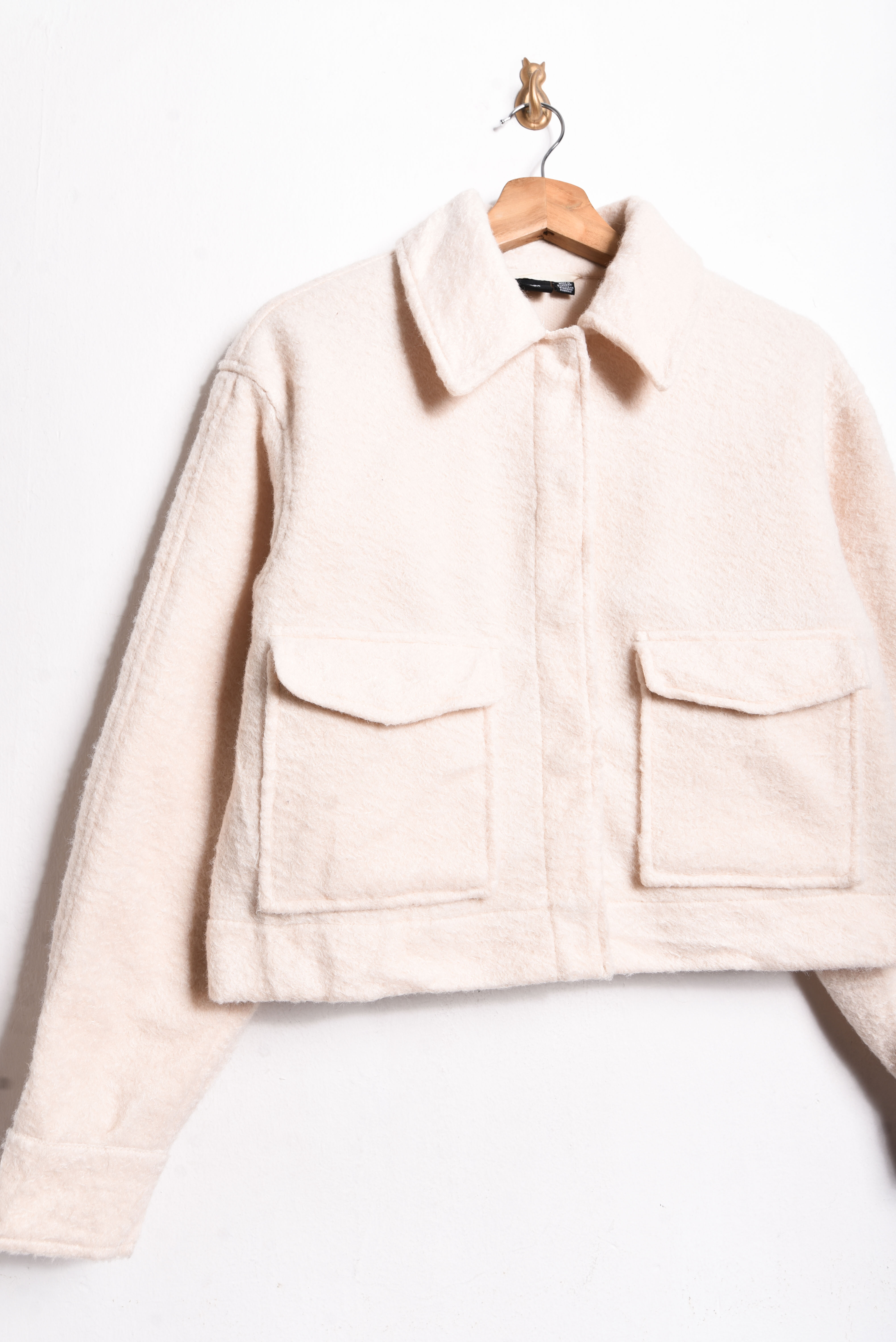 Chaqueta marfil crop